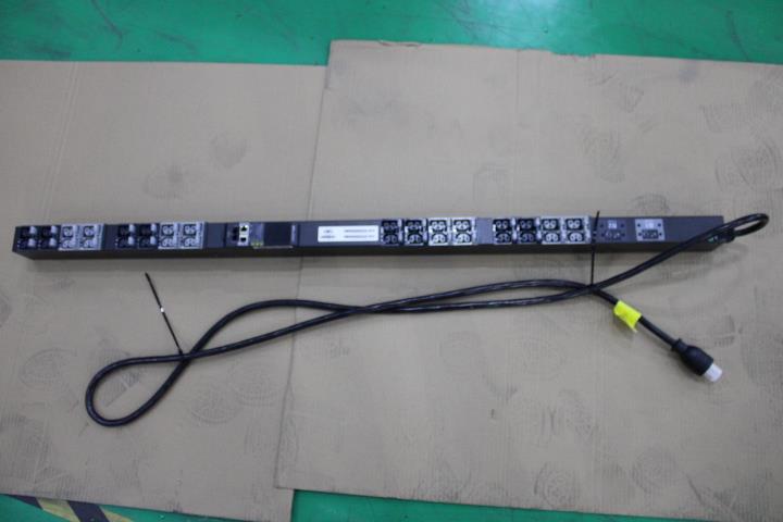 Блок питания Lenovo PDU,0U,nVent&CIS,0U 16 C13/C15 and 16 C13/C15/C19 Switched and Monitored 24A 1 Phase PDU(30A derated) (03LA578)