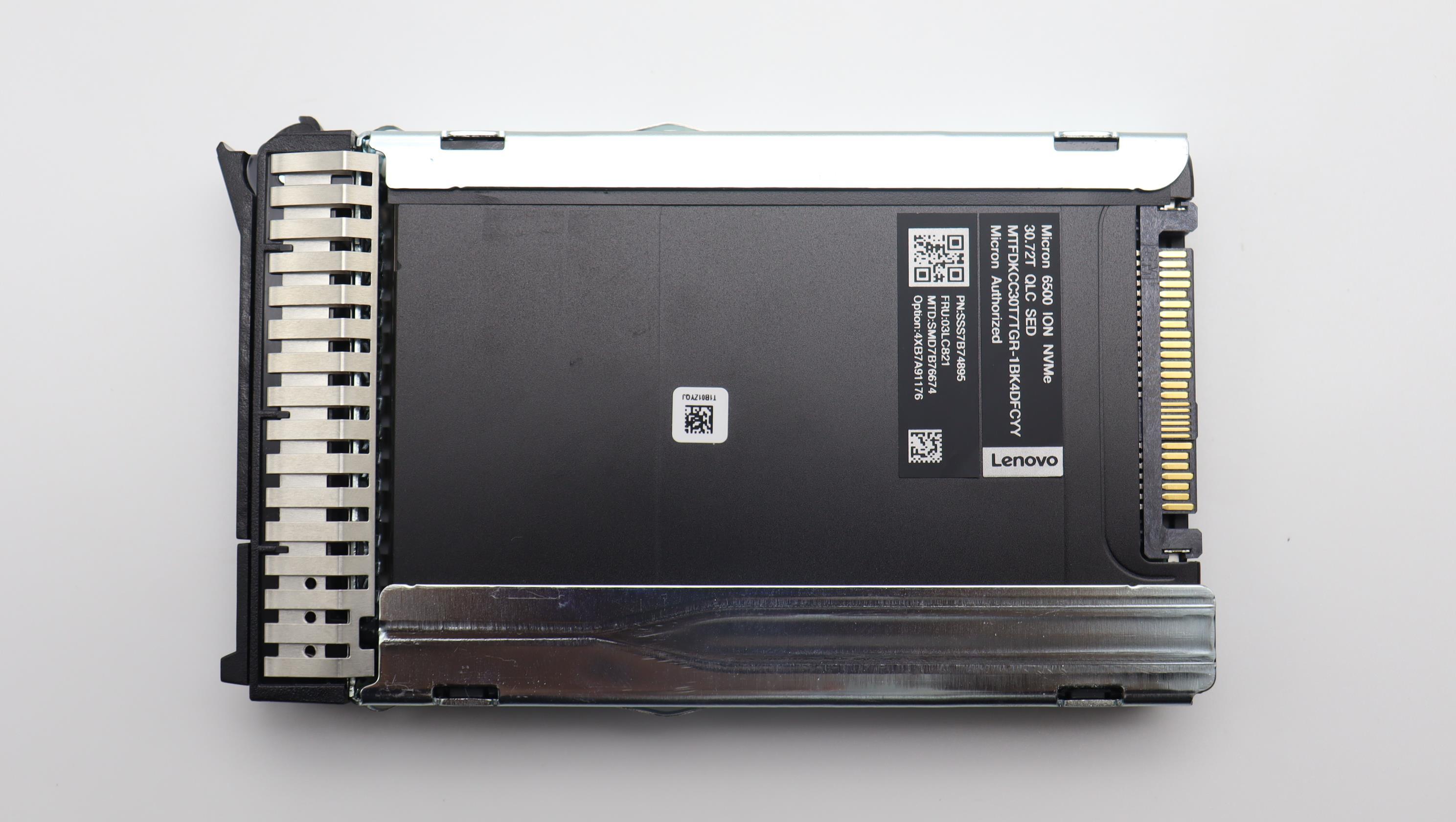 SSD накопитель Lenovo ThinkSystem 2.5 U.3 6500 ION 30.72TB Read Intensive NVMe PCIe 4.0 x4 HS SSD (03LC821)