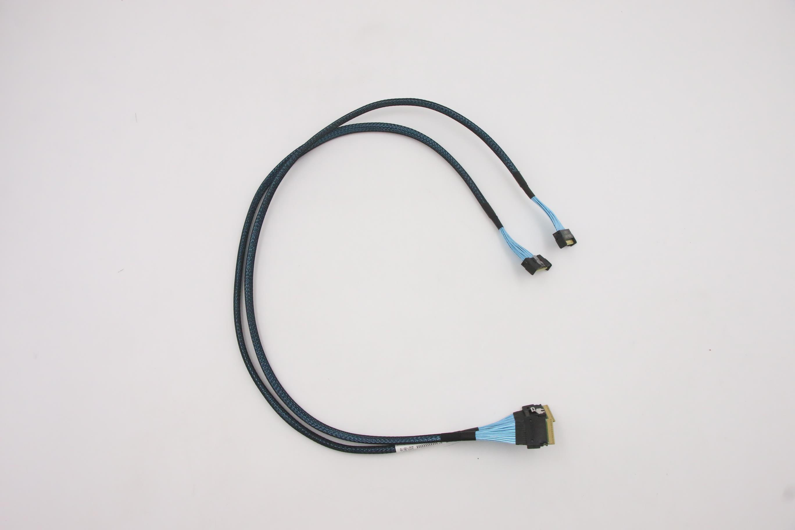 Кабель Lenovo Cable, internal, Slimline x8 to slimline x8 for Retimer to 2.5" BP1 Drive0~3, 700mm (03GY904)