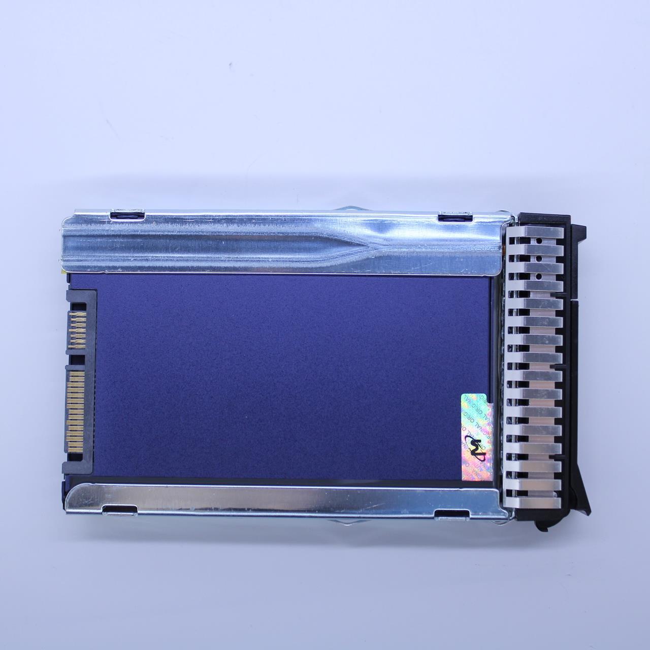 SSD накопитель Lenovo 7.68TB 2.5" Entry SATA SSD (01PE310)