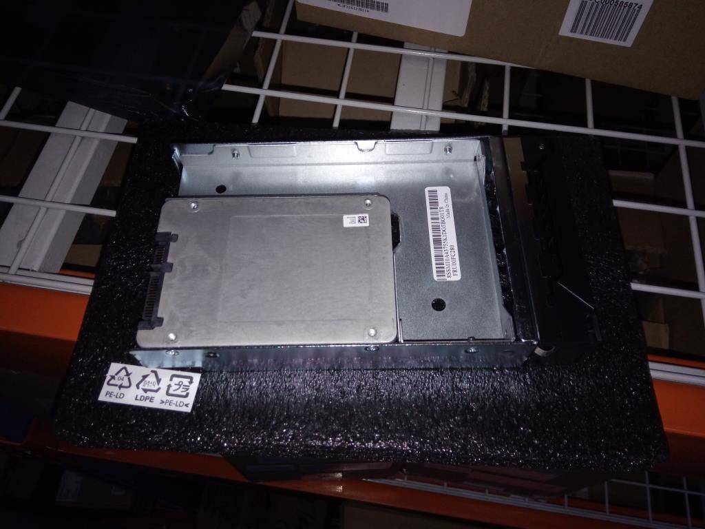 SSD накопитель Lenovo 800GB 6Gb 3.5" HS ASM (03T7888)