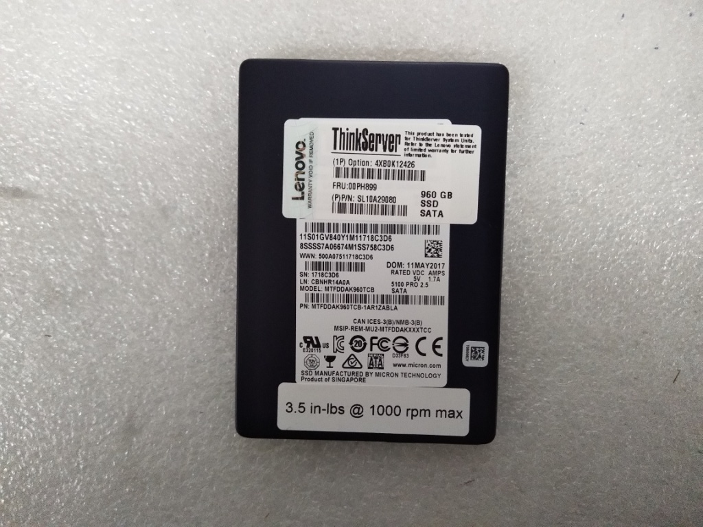 SSD накопитель Lenovo NHS 960GB 6Gbps SATA 2.5" SSD (00PH899)