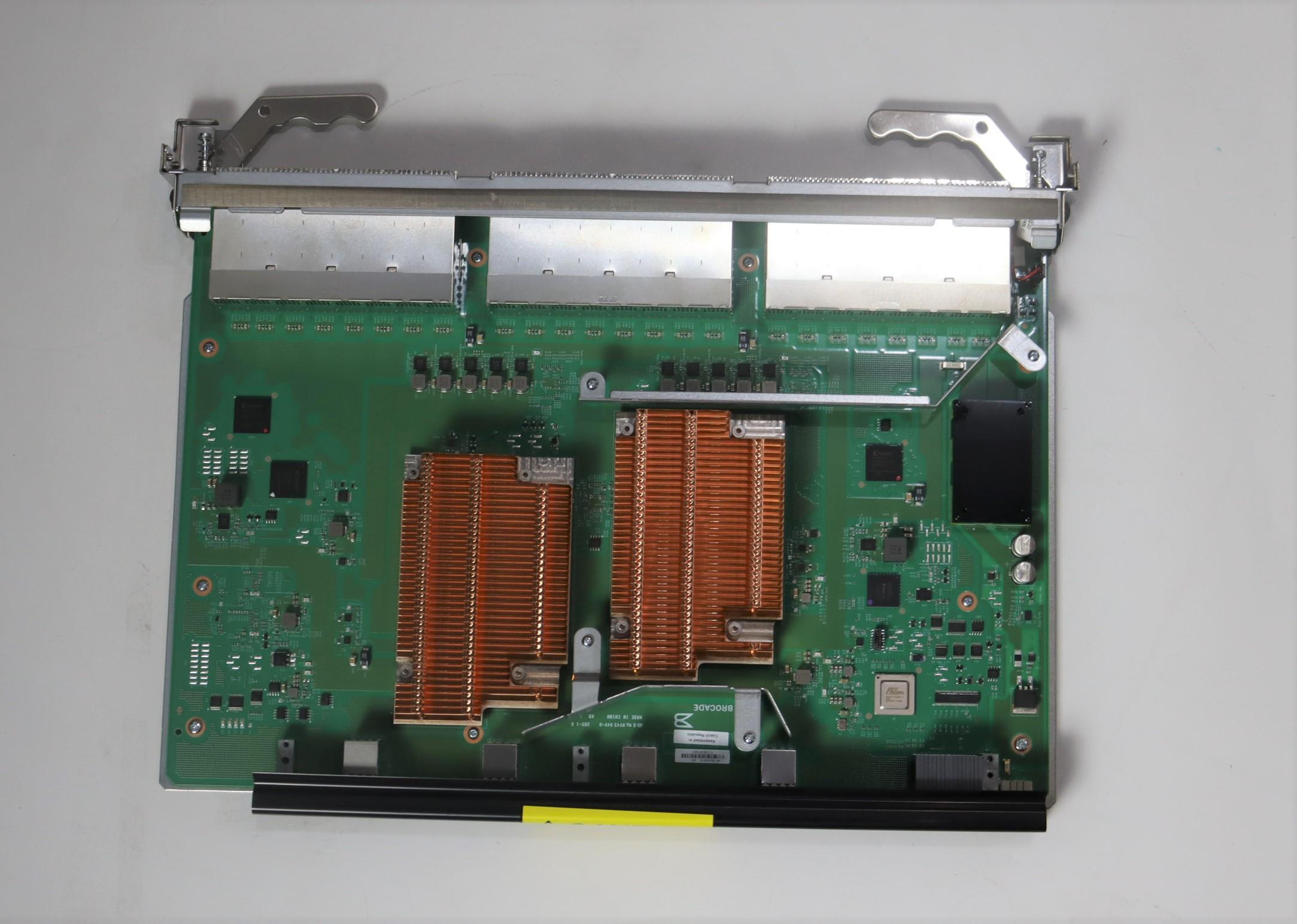 Интерфейсный модуль Lenovo PORT BLADE,FC32-X7-48, 48 port, no SFP (03KL288)