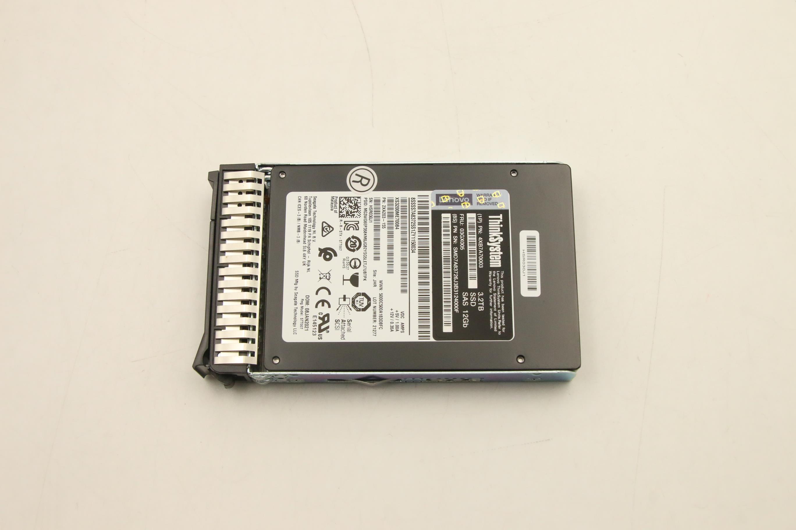 SSD накопитель Lenovo ThinkSystem 2.5" Nytro 3732 3.2TB Performance SAS 12Gb Hot Swap SSD (03GX005)