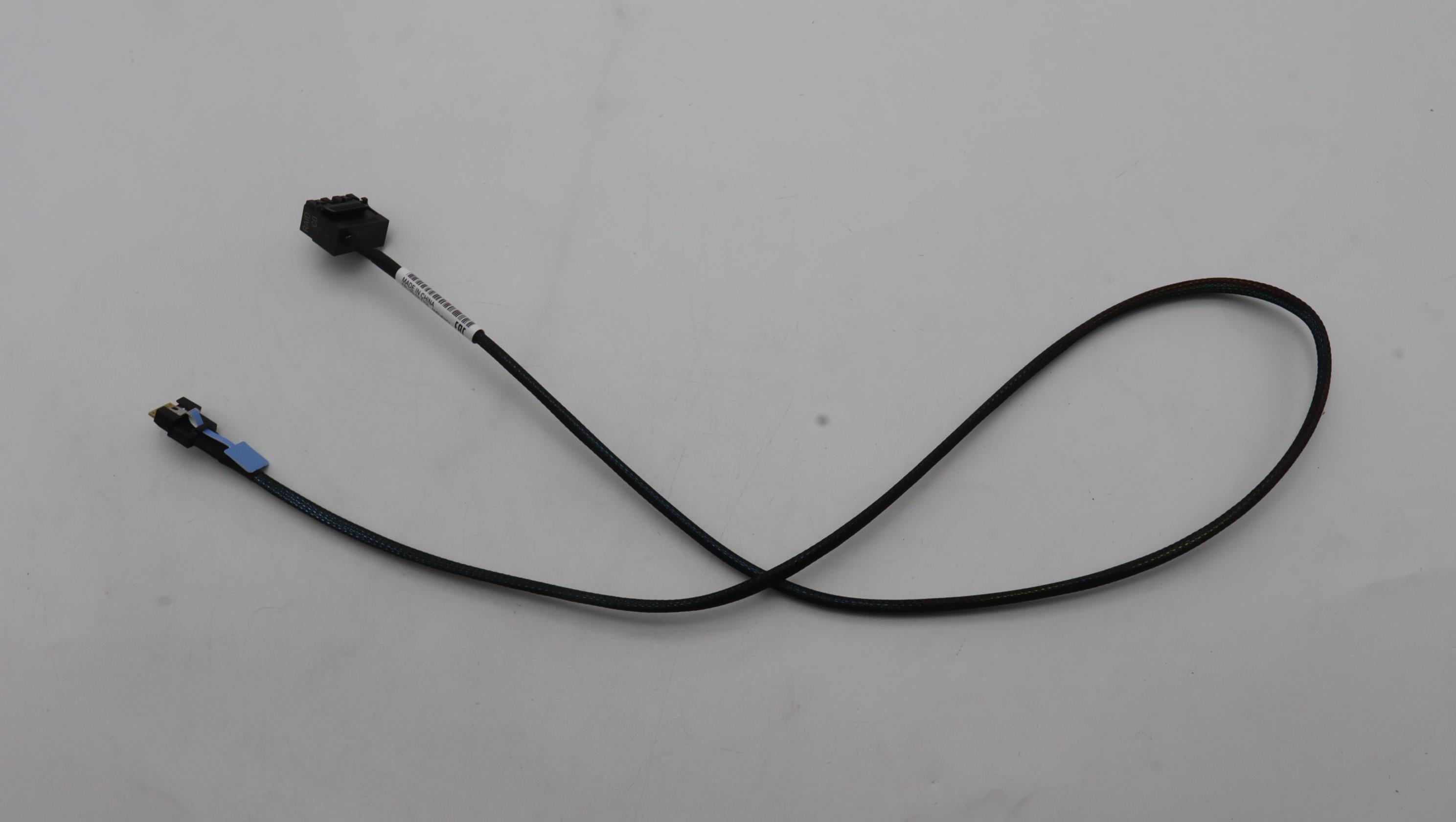 Кабель Lenovo Cable, Internal, ThinkSystem SR635/SR655 V3 Gen3 SAS/SATA cable,Raid to 4x2.5 BP 885mm, HDX8-SLMX4 (03LF735)