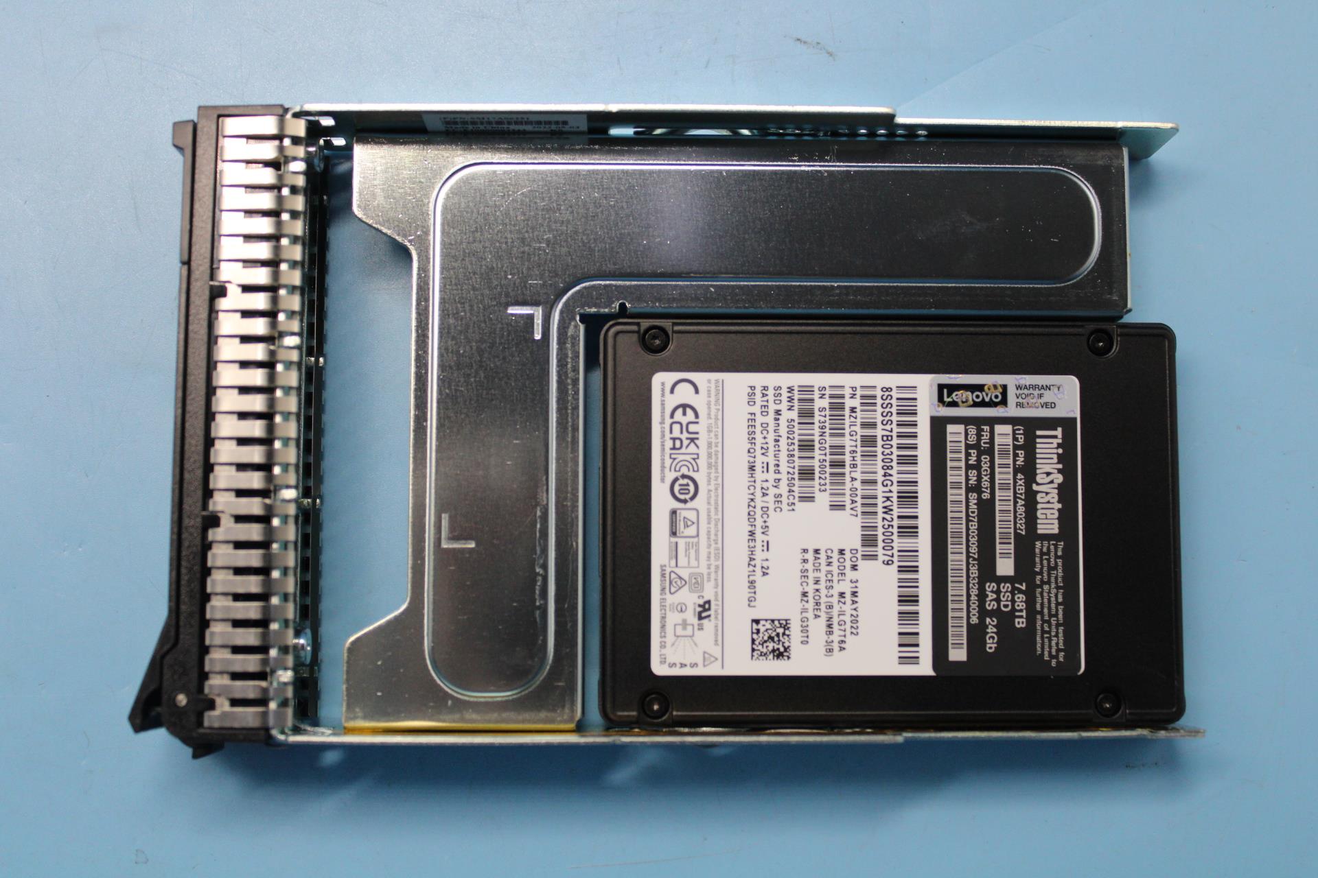 SSD накопитель Lenovo ThinkSystem 3.5" PM1653 7.68TB Read Intensive SAS 24Gb HS SSD SED (03GX676)