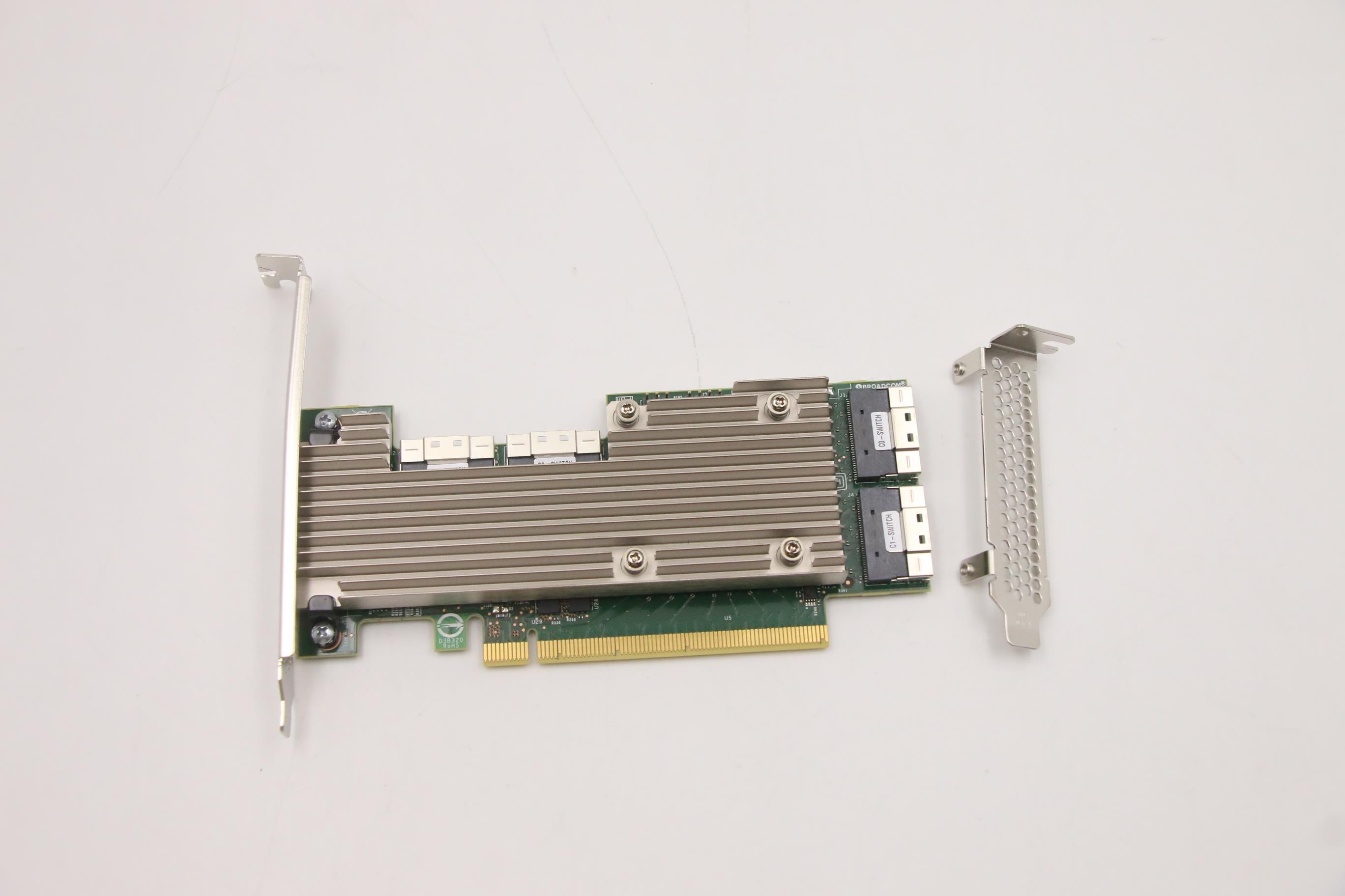 Адаптер-переключатель Lenovo ThinkSystem 1610-8P NVMe Switch Adapter (02YE536)