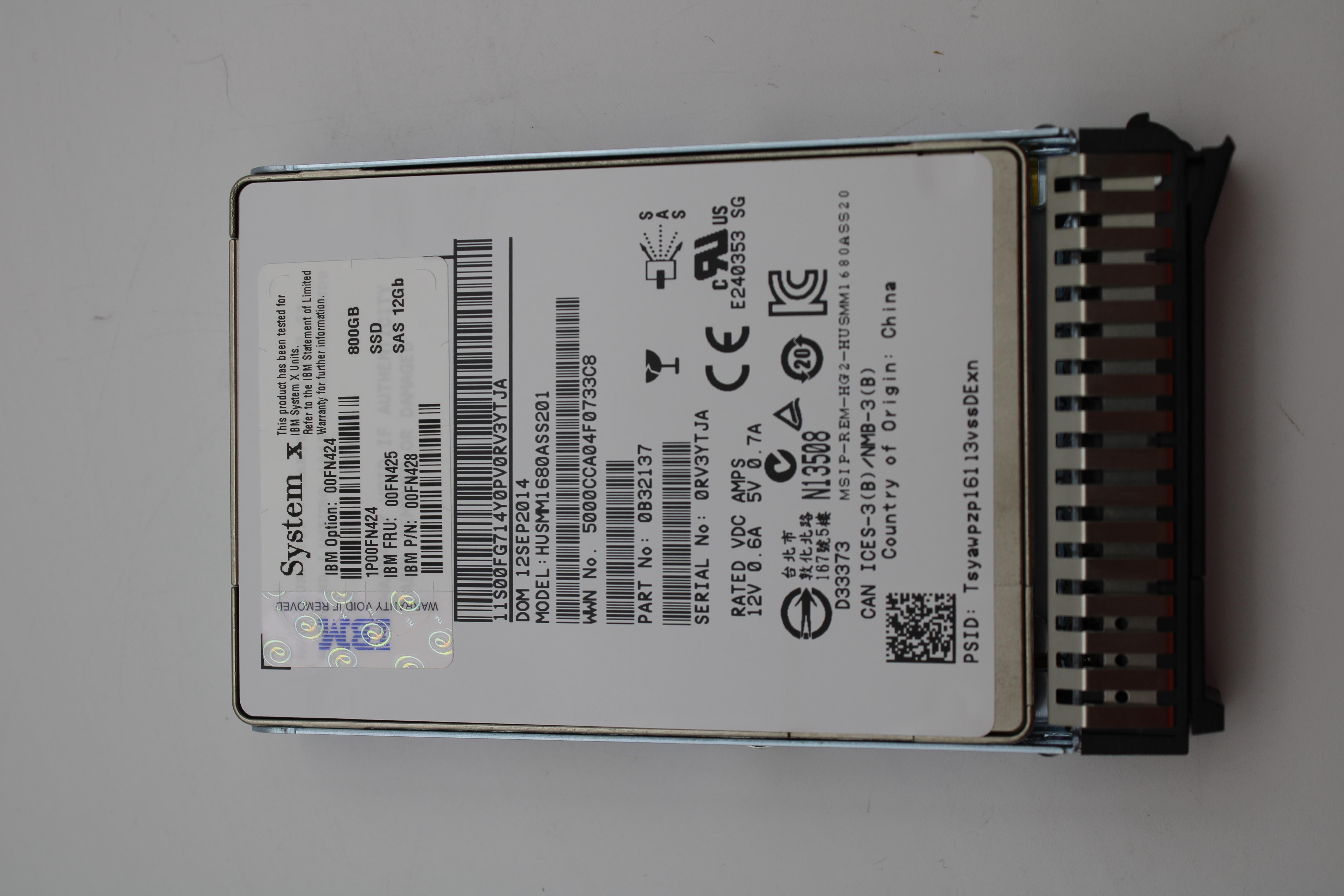 SSD накопитель Lenovo 800GB SED G3HS (00FN425)