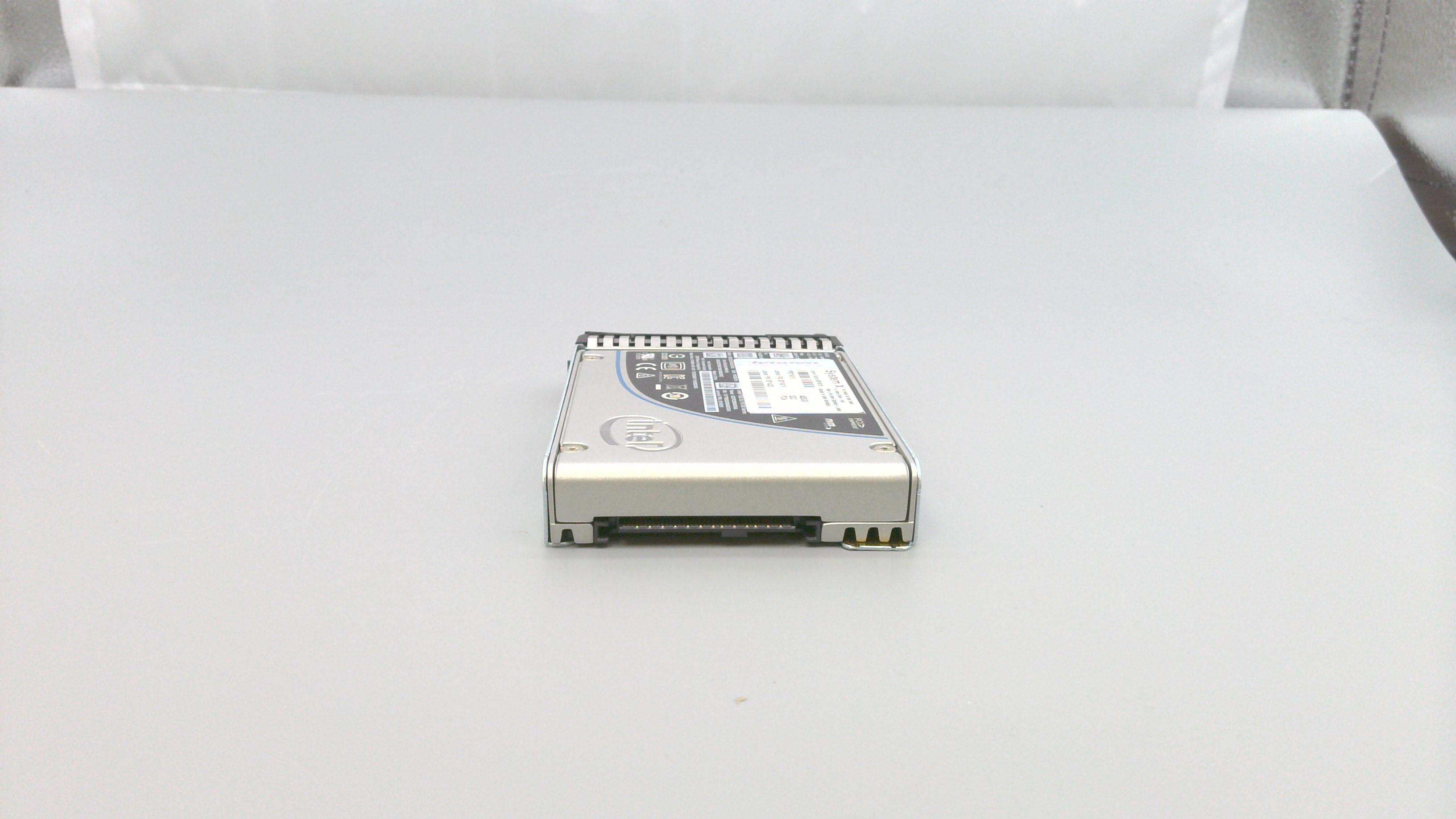 SSD накопитель Lenovo P3700 G3HS 400GB Manufacturing TLA (00YA819)