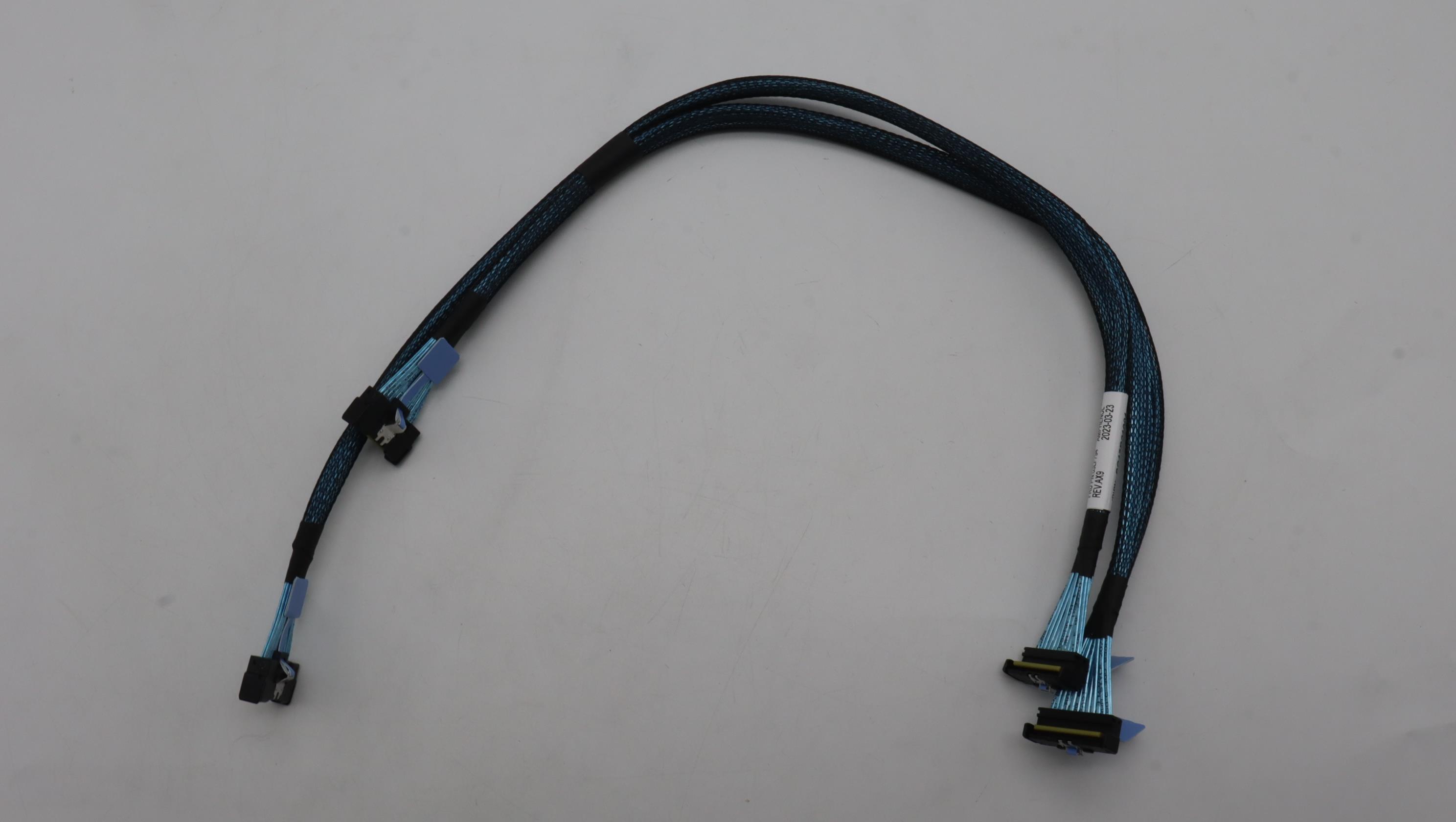 Кабель Lenovo Cable, internal, ThinkSystem SR635/SR655 V3 Gen4,MB PCIE 1/2 RA MCIOX8-Riser3 MCIO12 -MCIOX8 450/520mm (03LF794)
