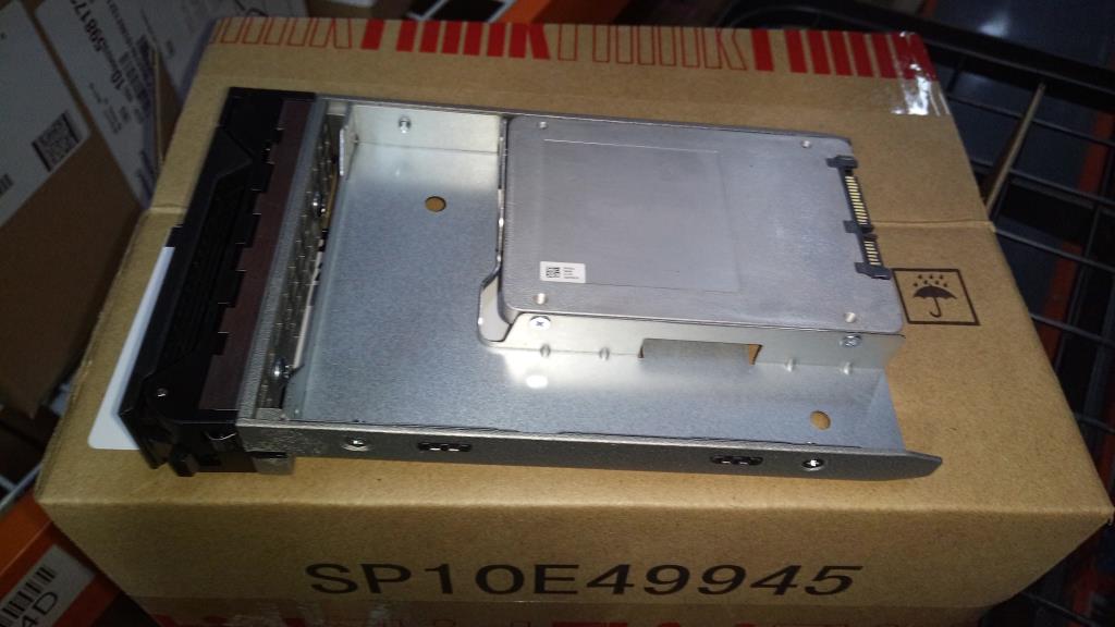 SSD накопитель Lenovo SSD 240GB 6G/S SATA for 3.5 (03T7921)