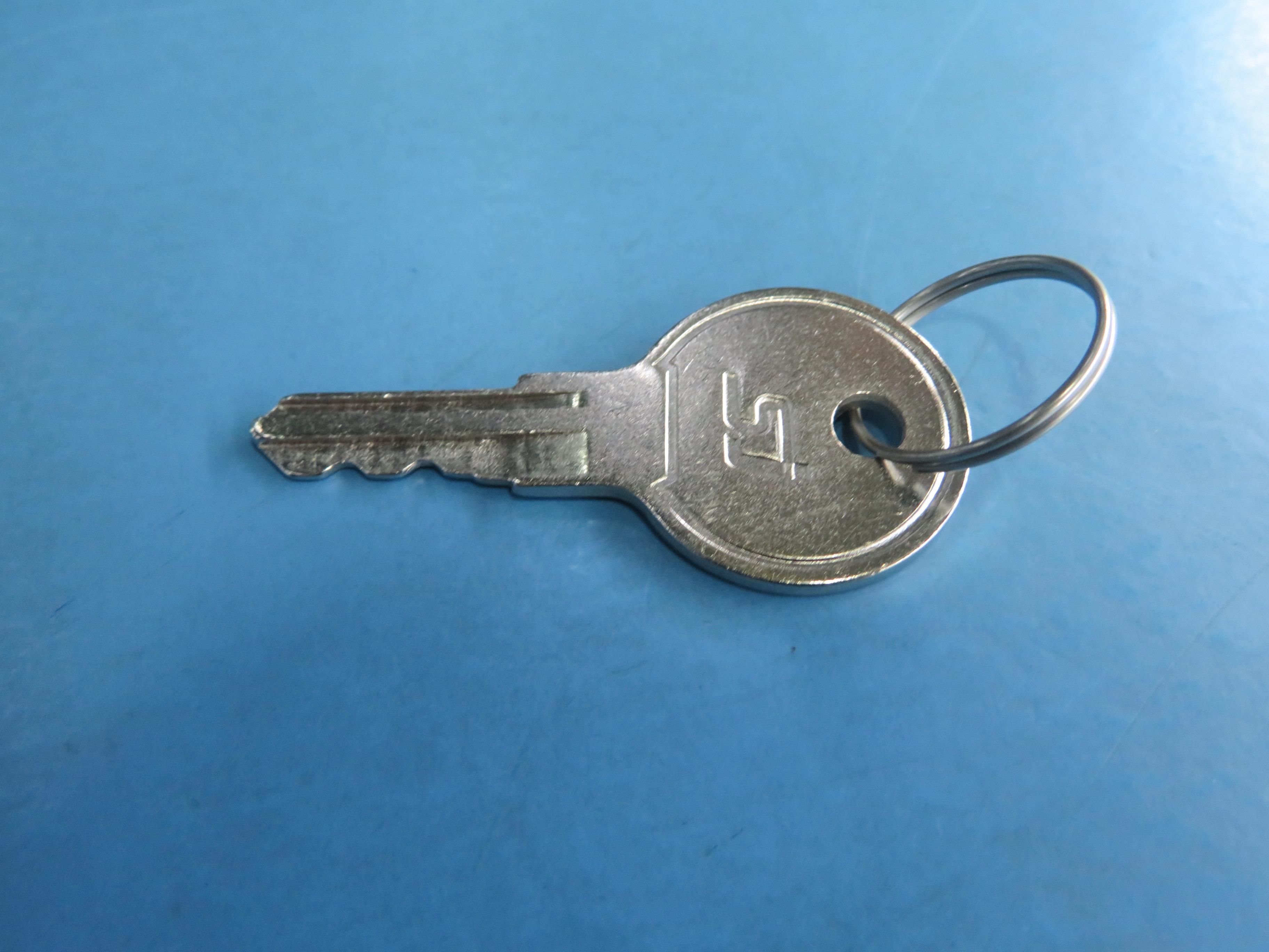 Ключ от стойки Lenovo Rack Keys (90Y3058)