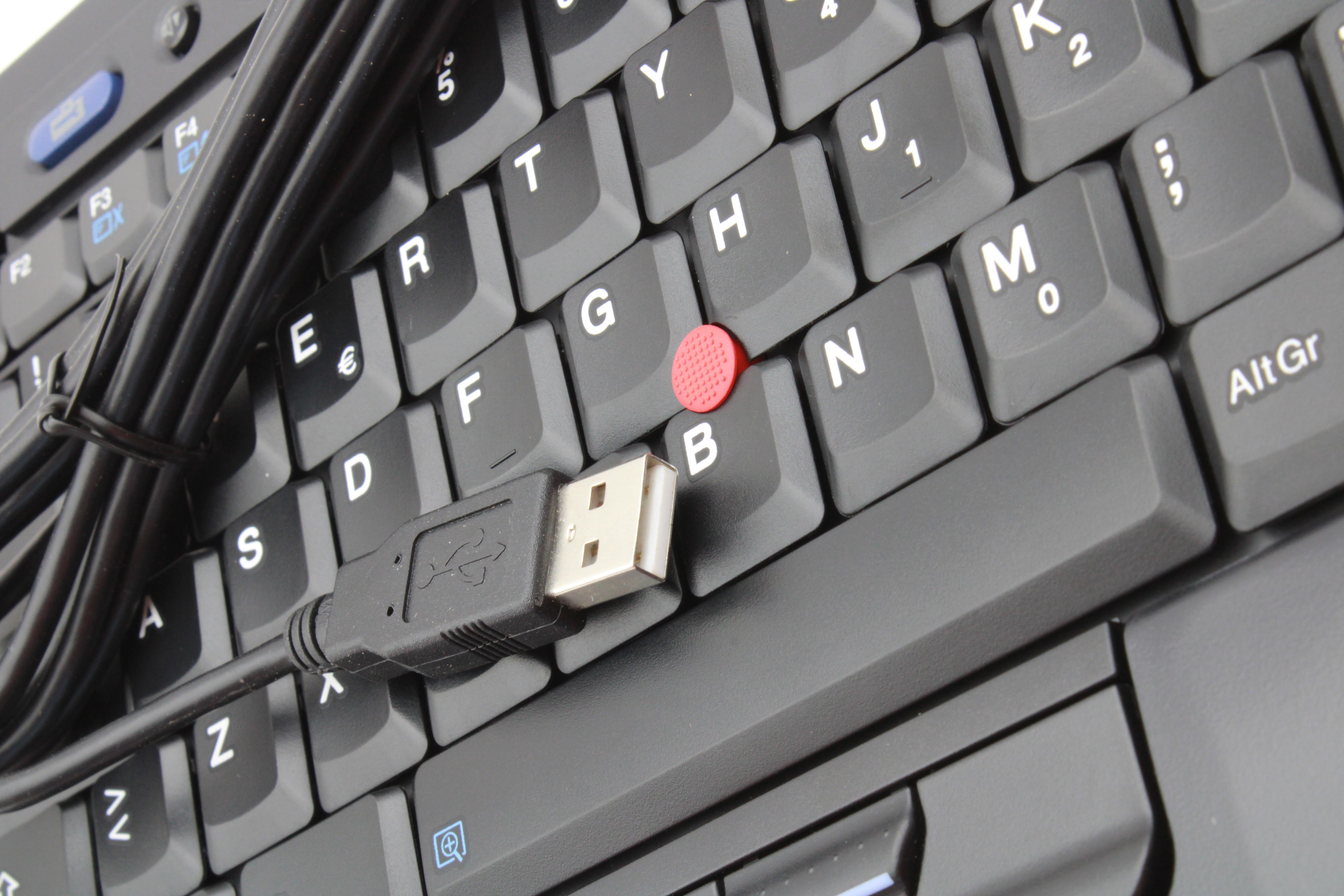 Клавиатура Lenovo UltraNav Norwegian KB FRU BOM (01KR278)