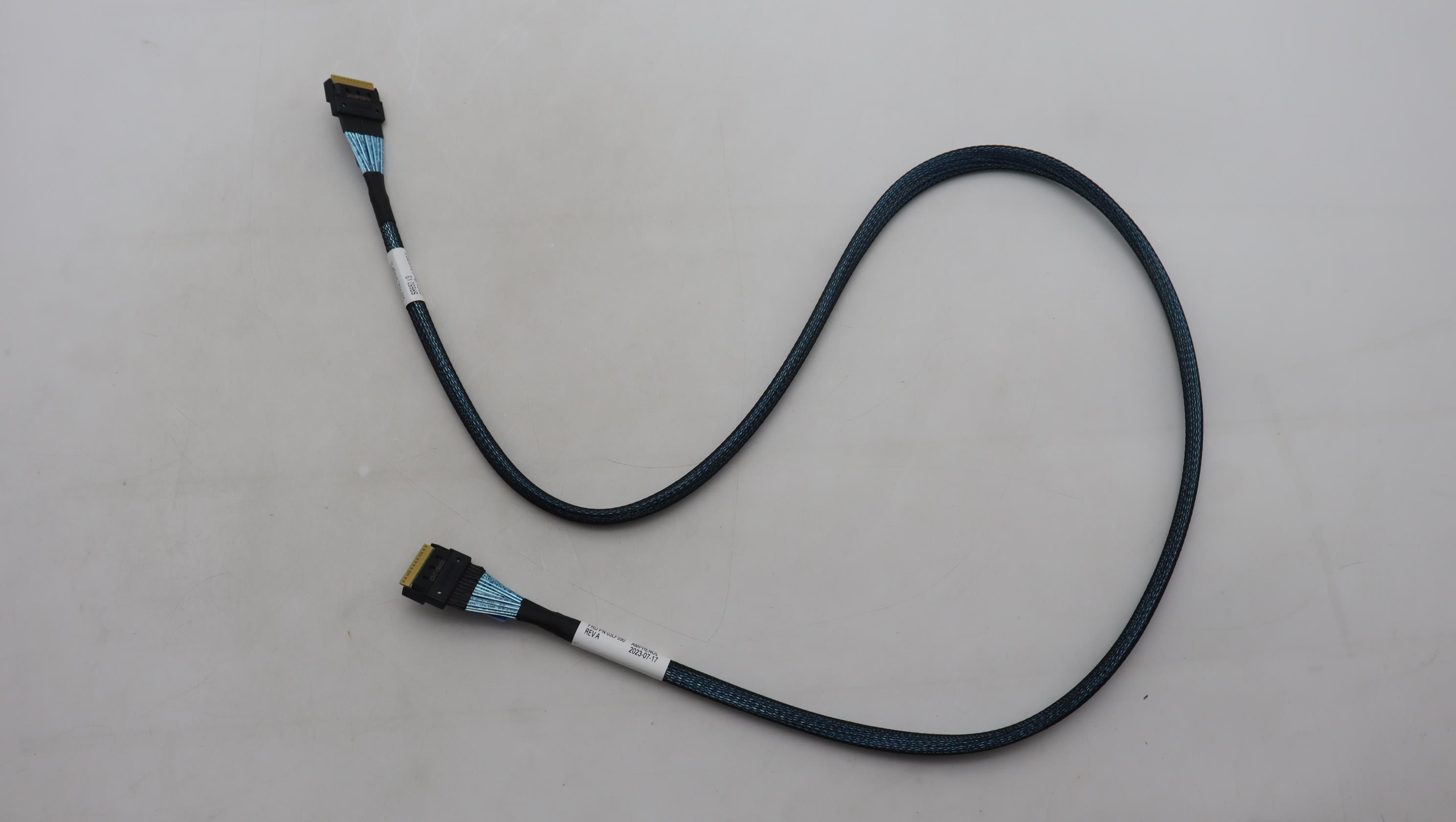 Кабель Lenovo ThinkSystem SR650 V3,Gen4 SAS cable BP2 left,SL8x,C0/C1(RAID) to SAS (BP2),1020mm (03LF590)