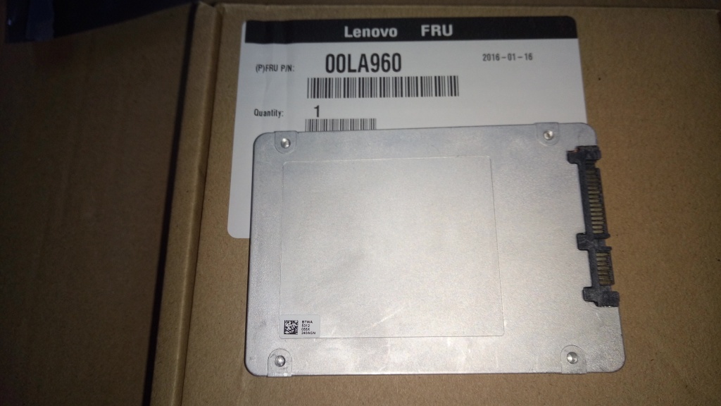 SSD накопитель Lenovo NHS 240G SATA SSD (00LA960)