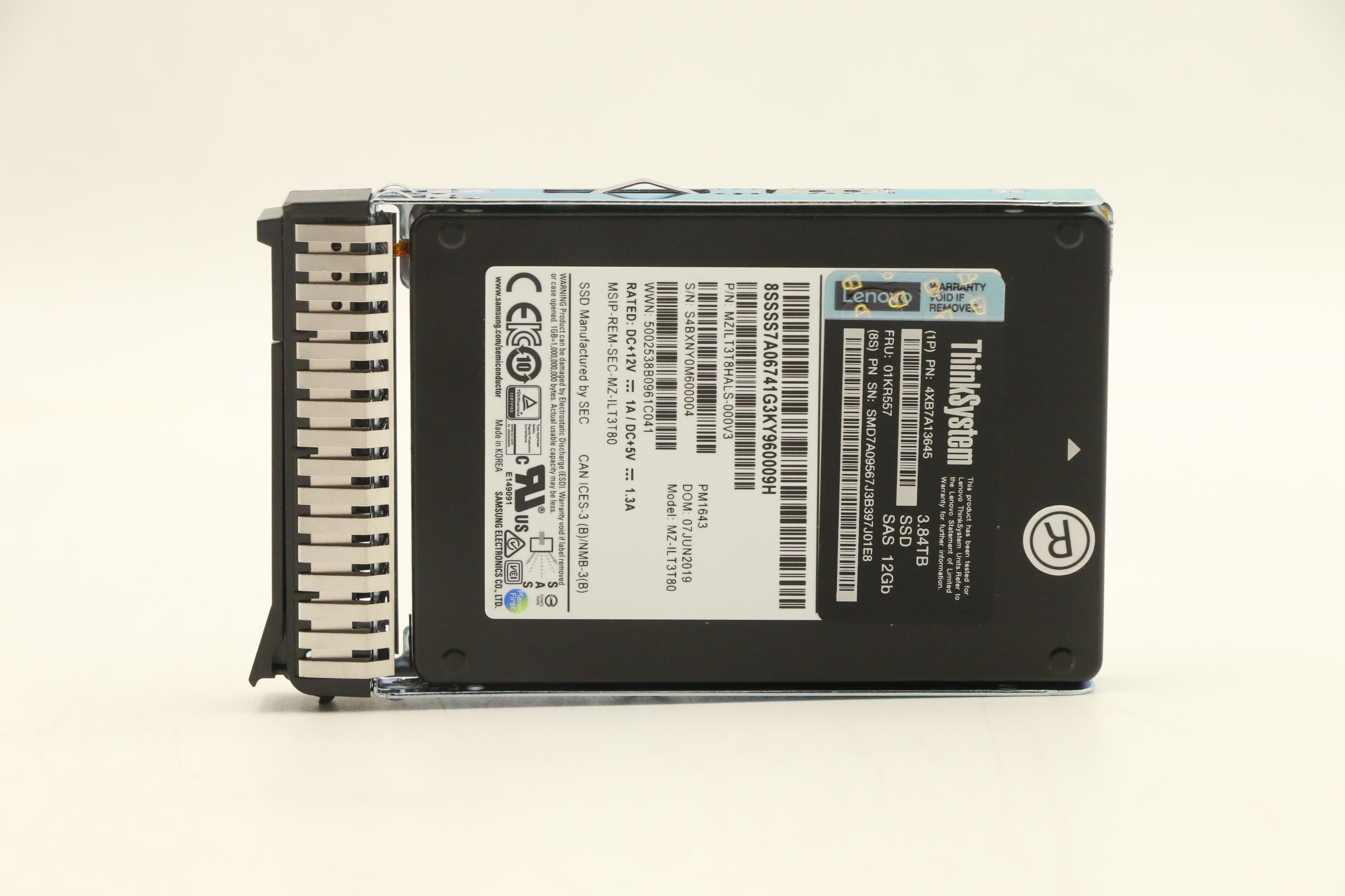 SSD накопитель Samsung ThinkSystem PM1643 3.84TB Capacity 2.5" SAS SSD FRU (01KR557)
