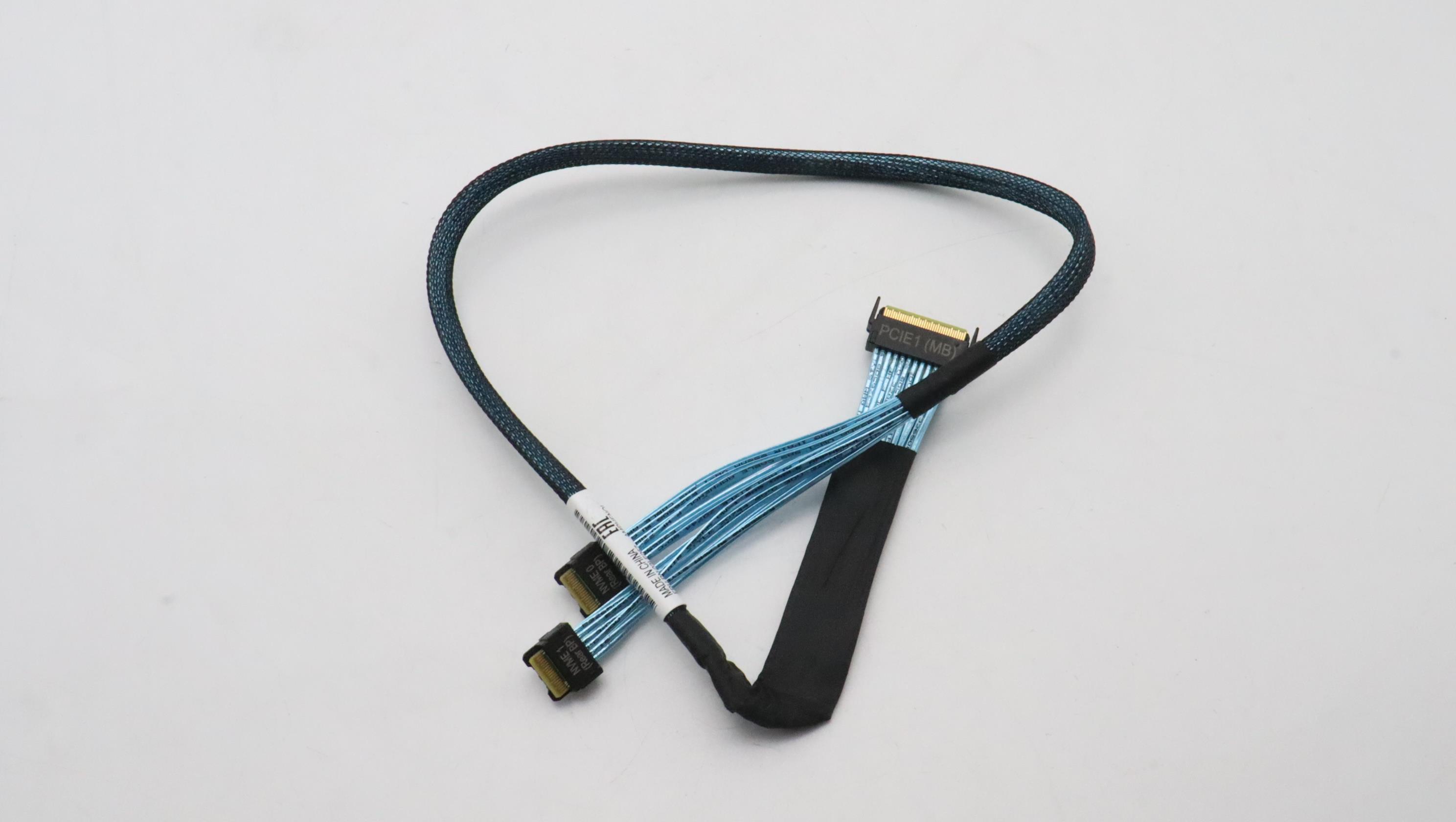 Кабель Lenovo Cable, internal, PCIE4.0 cable-2x2.5 NVMe,MCIO8x-2*MCIO4x,PCIE1(MB) to NVME 0-1(BP),600/620mm (03LE057)