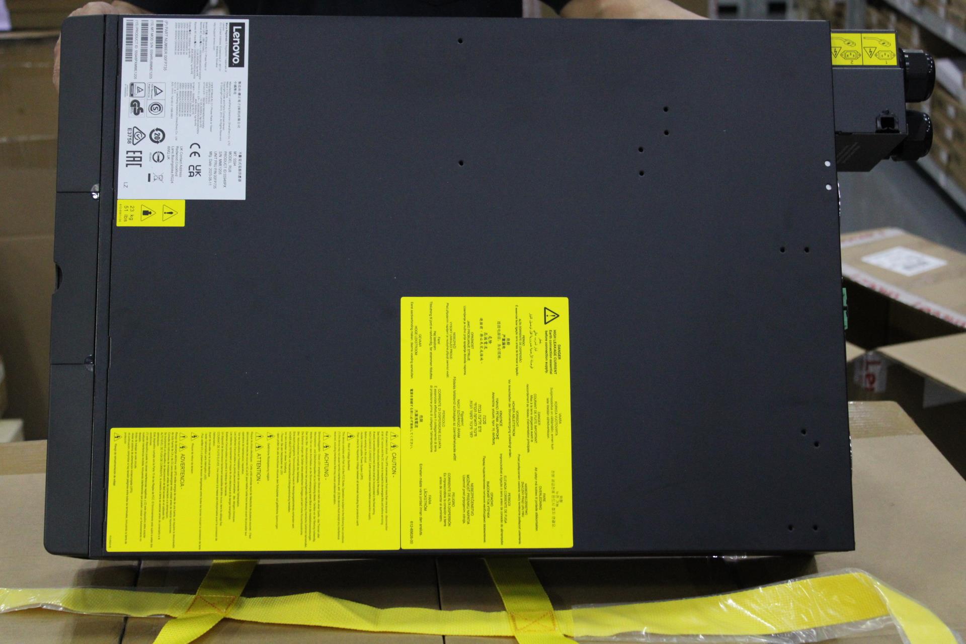 Шасси Lenovo 8000VA 3P Chas (00FP735)