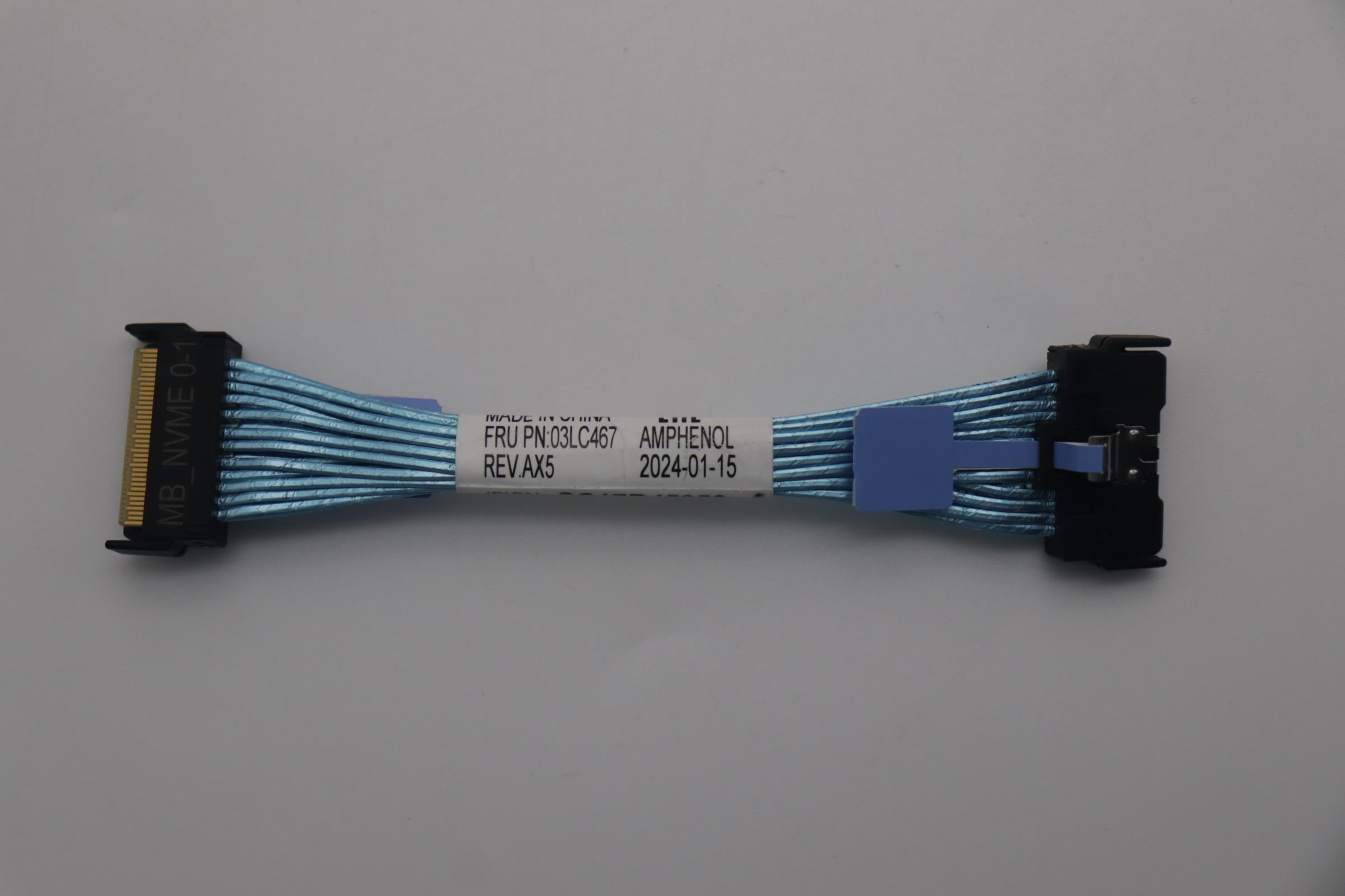 Кабель Lenovo Cable, Internal, BP NVMe 1-to-1 cable (03LC467)