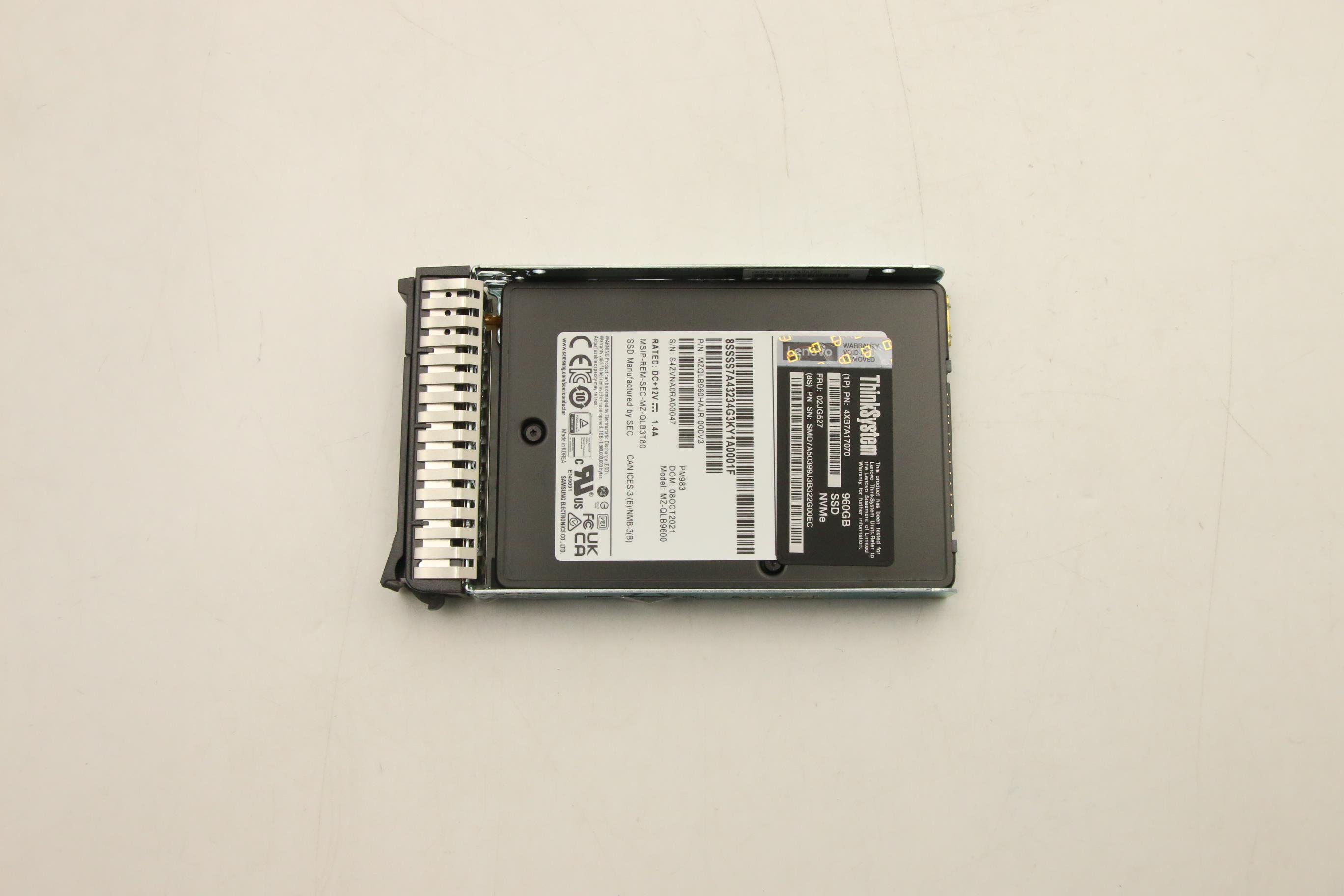 SSD накопитель Lenovo ThinkSystem U.2 PM983 960GB Entry NVMe PCIe 3.0 x4 Hot Swap SSD (02JG527)