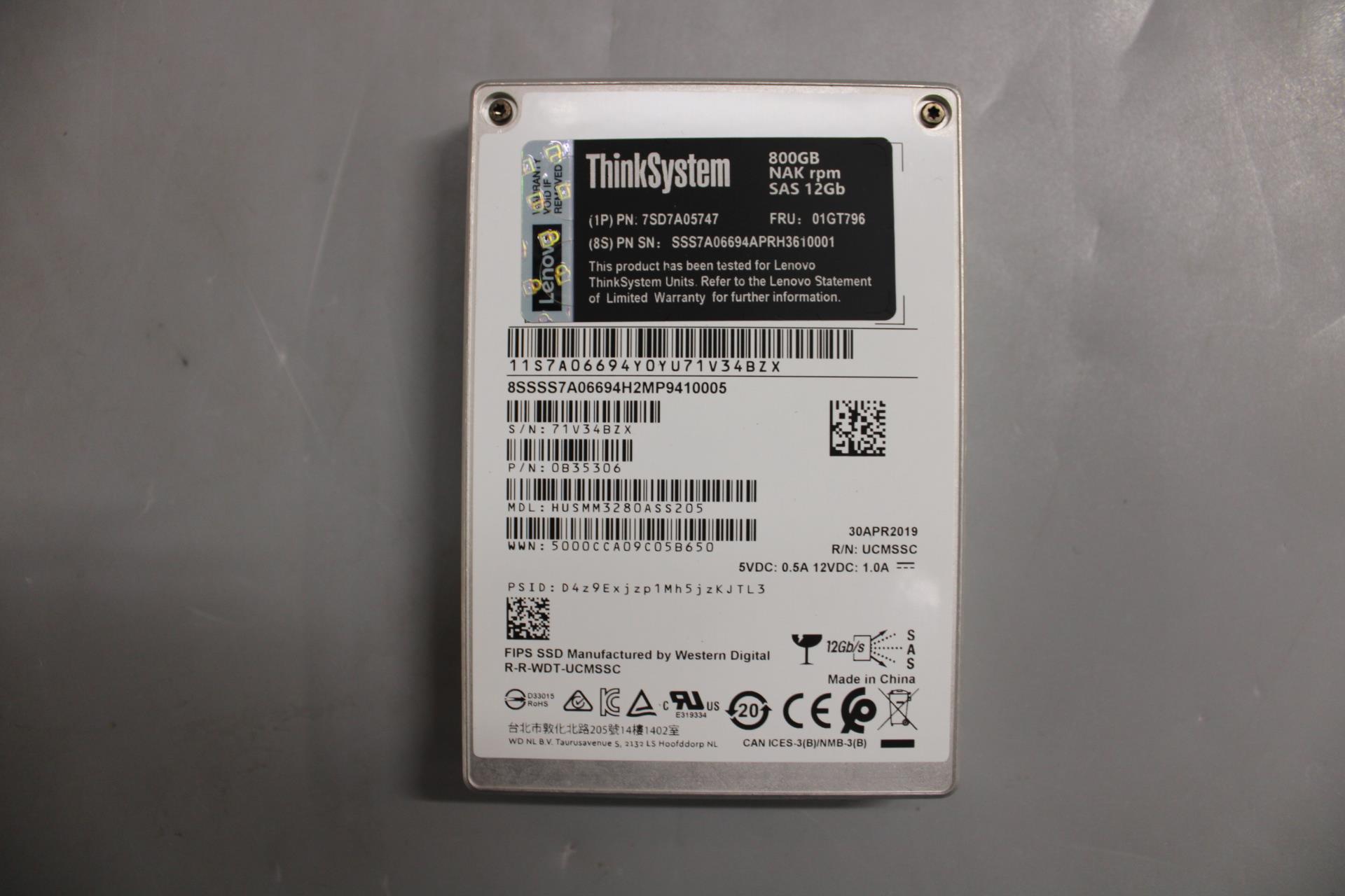 SSD накопитель Lenovo 800GB Enterprise Performance 12Gbps SAS G3HS 2.5" SED FIPS SSD FRU (01GT796)