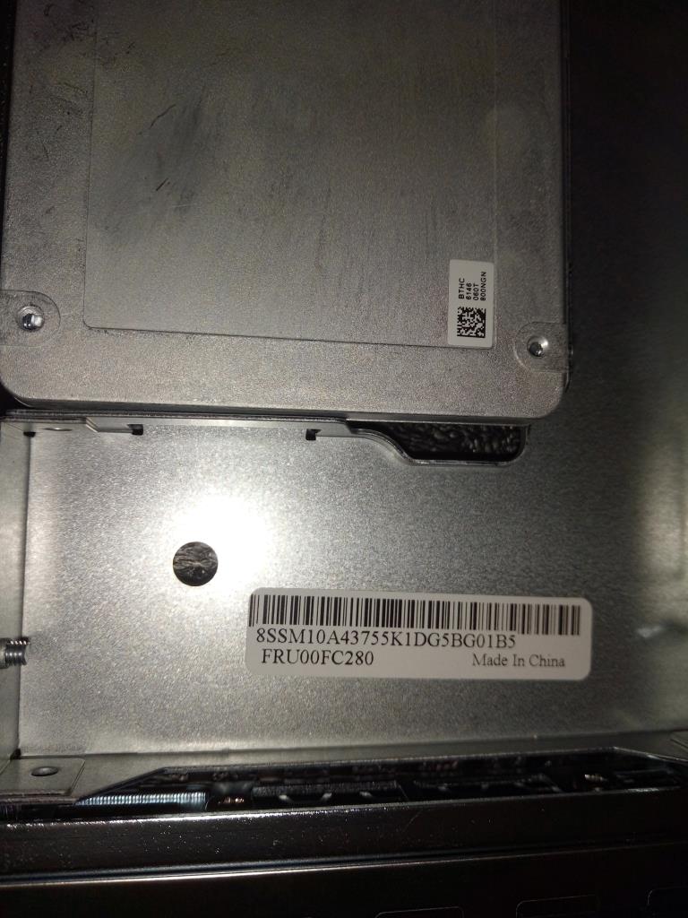 SSD накопитель Lenovo SSD_ASM,800G,SATA,6GB,3.5 (00LA897)