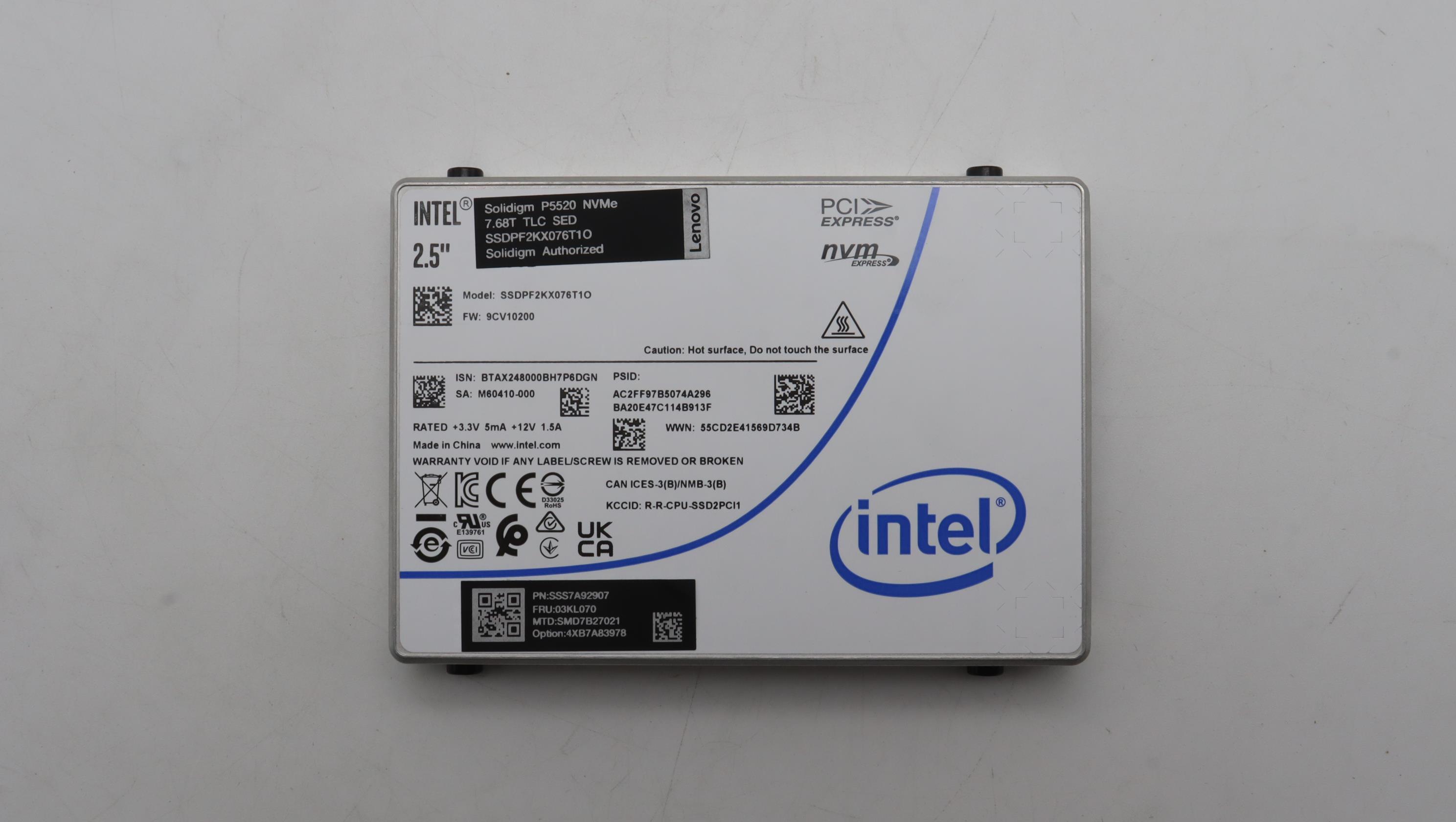 SSD накопитель Lenovo ThinkSystem 2.5” 15mm U.2 P5520 7.68TB Read Intensive NVMe PCIe 4.0 x4 Trayless SSD (03KL070)