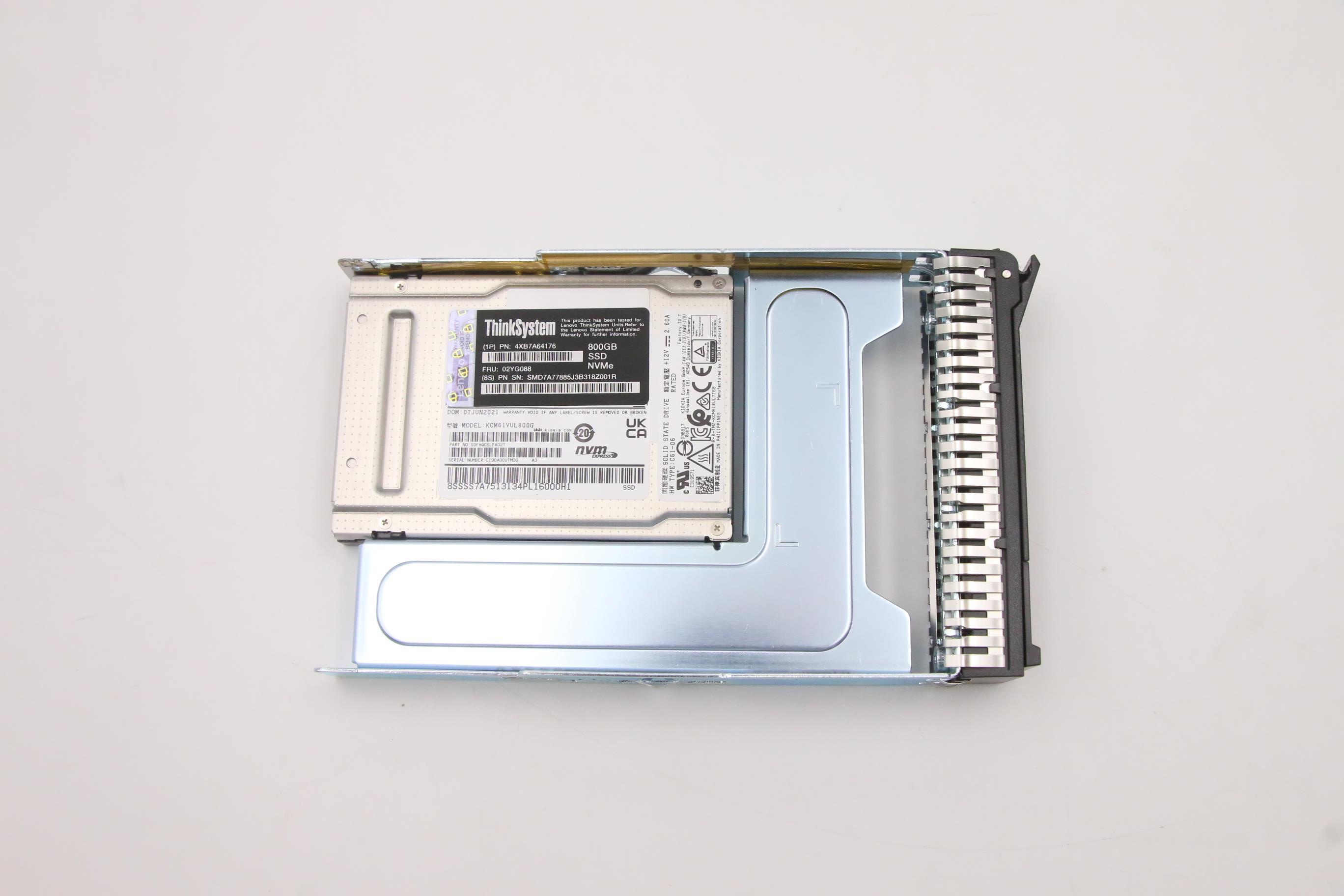 SSD накопитель Lenovo ThinkSystem 3.5" Kioxia CM6-V 800GB Entry NVMe PCIe 4.0 x4 Hot Swap SSD (02YG088)
