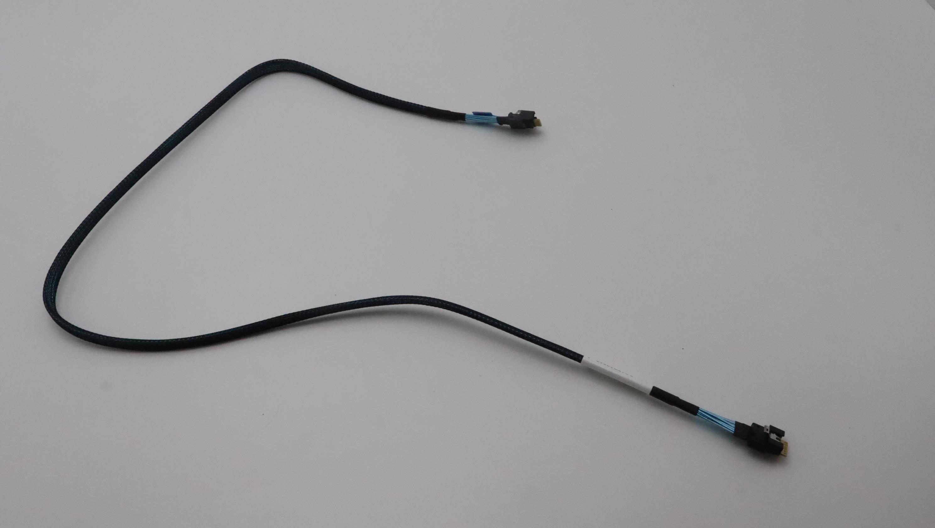 Кабель Lenovo Cable, Internal,PCIE Gen4 Cable, SLx4 to SLx4, 790mm (03KL794)