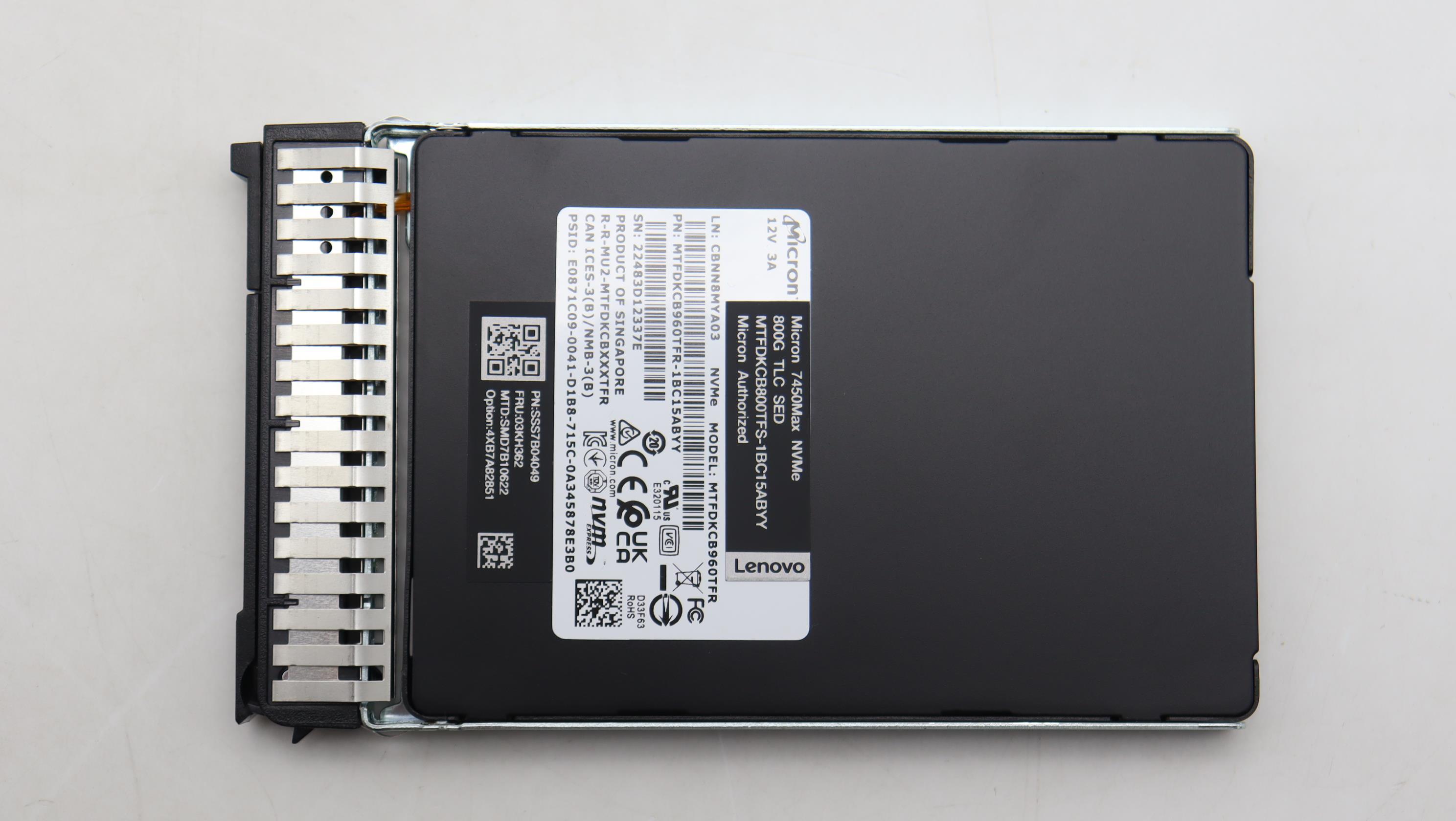 SSD накопитель Lenovo ThinkSystem 7mm U.3 7450 MAX 800GB Mixed Use NVMe PCIe 4.0 x4 HS SSD SED (03KH362)