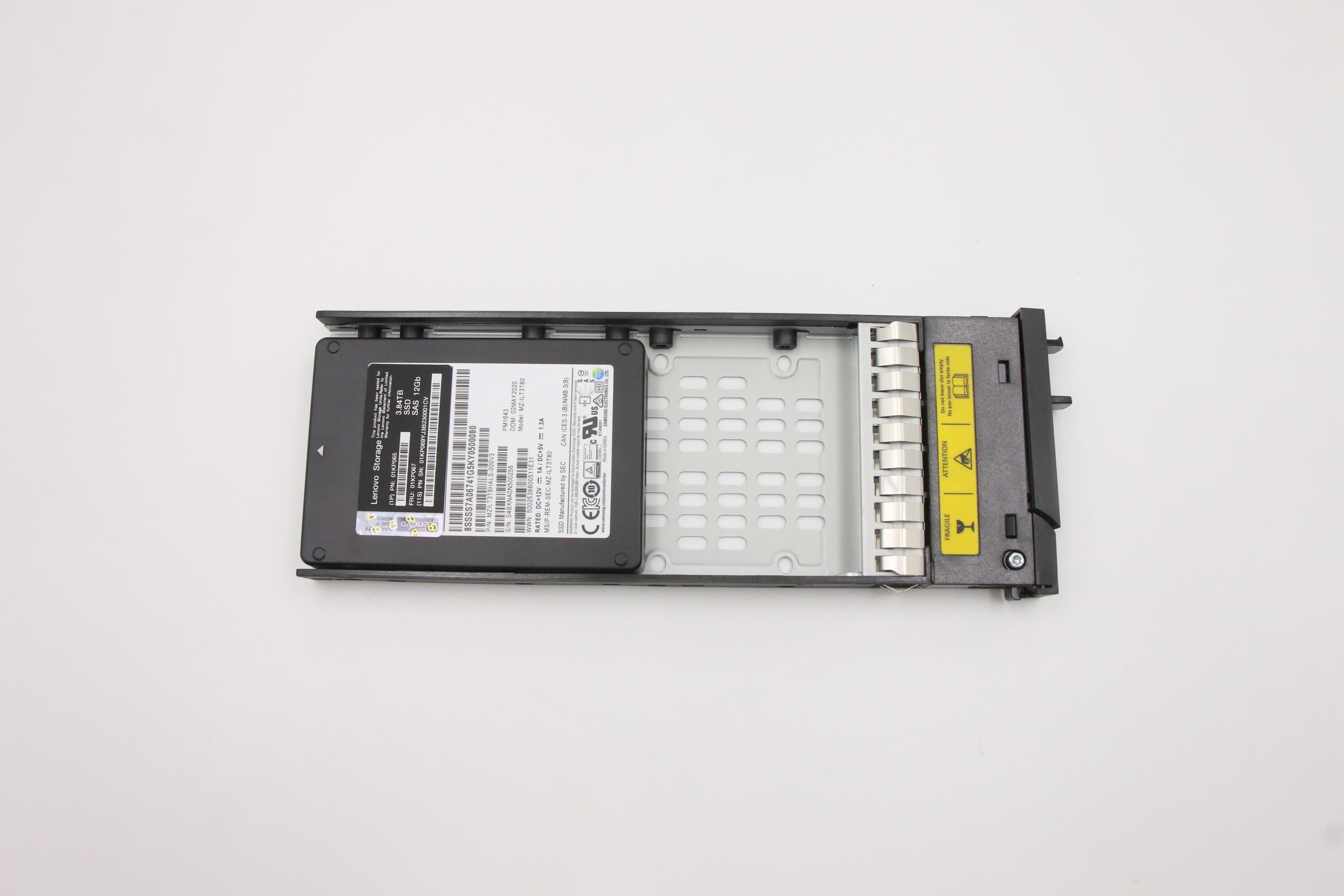 SSD накопитель Lenovo SSD Assembly, SAS, 2.5", 3.84TB 1DWPD 12.0Gb/s, Hot Swap, Internal Hard Drive, with tray (01KP067)
