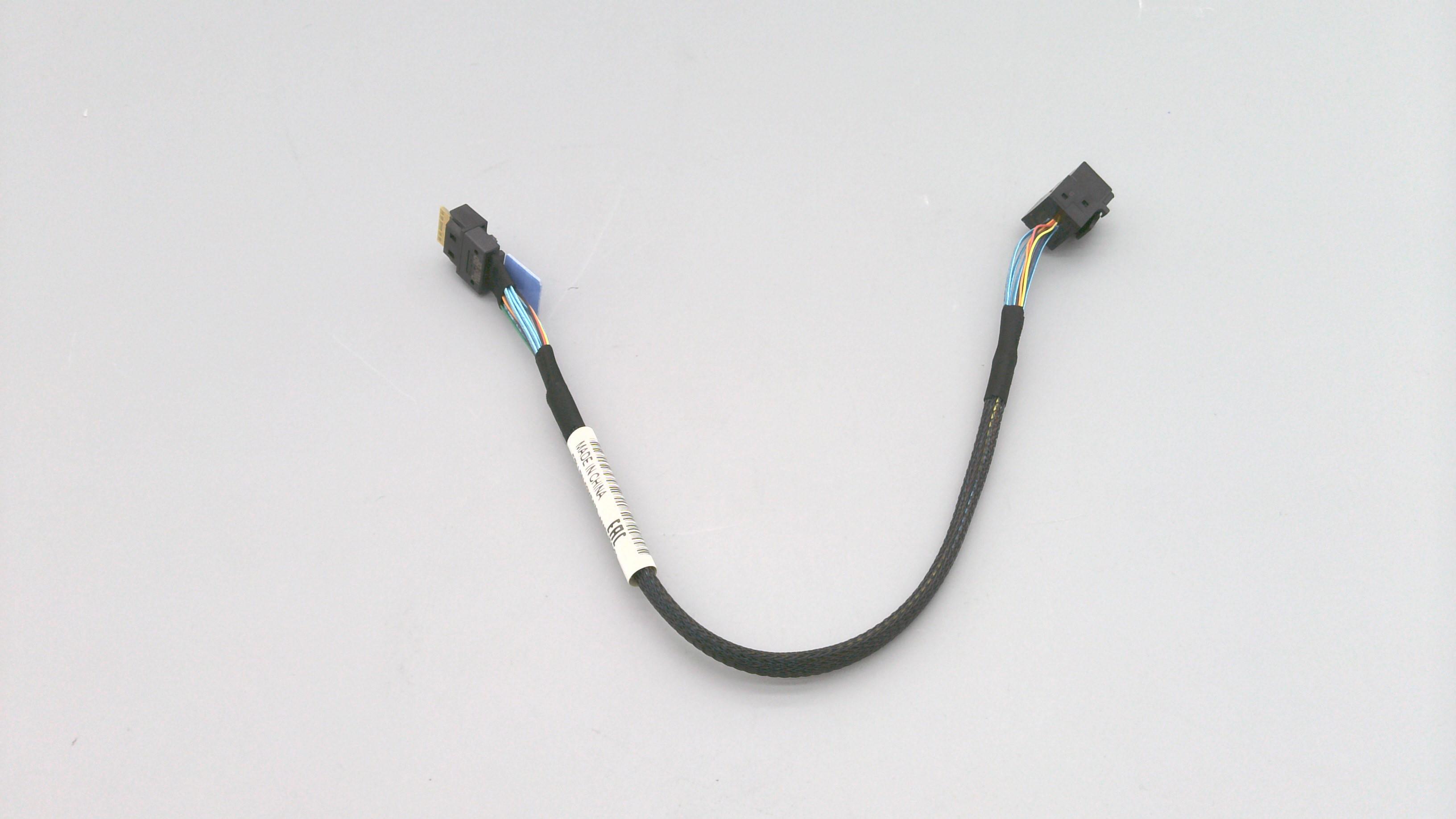 Кабель Lenovo 270mmSAS/SATA cable (X4) round (02YE578)