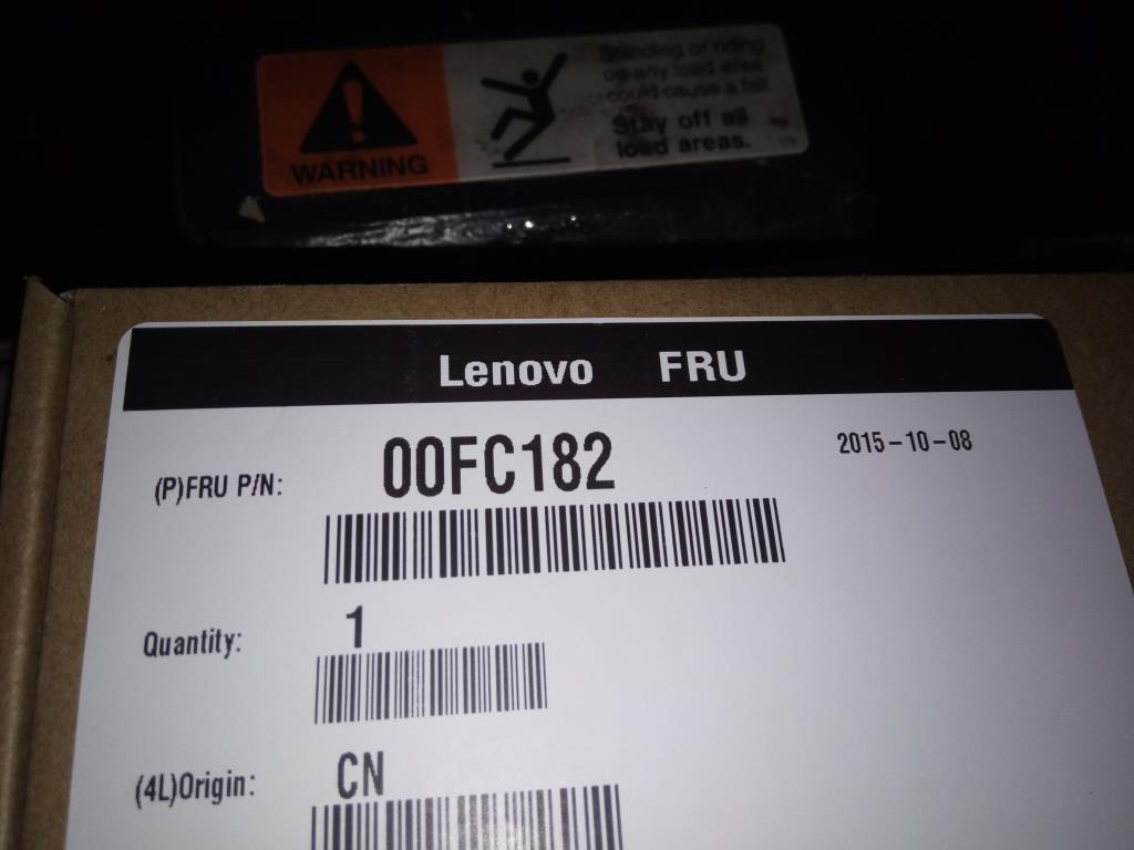 Кабель Lenovo 30u 400mm MiniSAS Cable (00FC182)