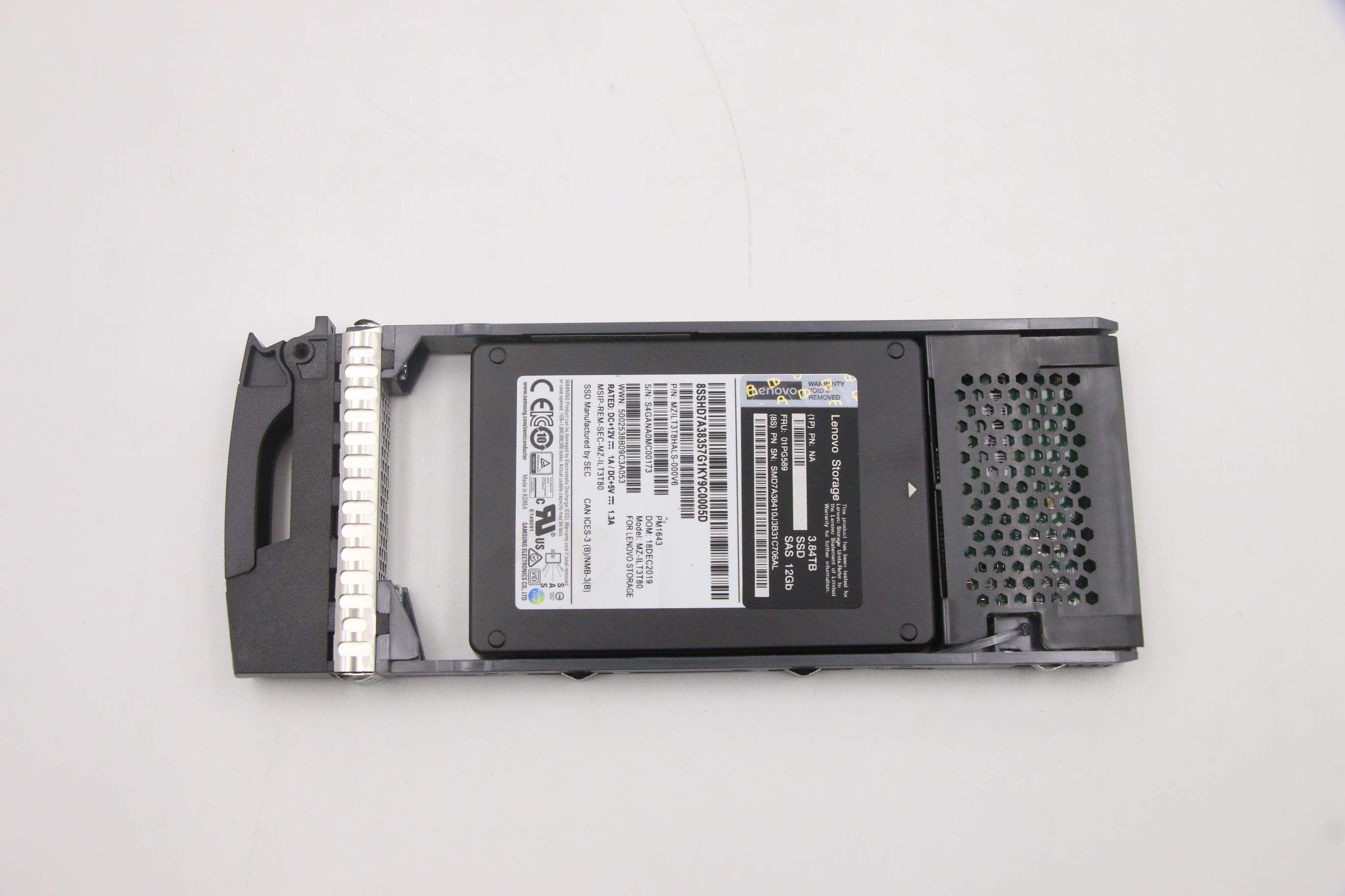 SSD накопитель Lenovo SSD Assembly, 3.84TB 12Gb SAS 2.5" 1DWPD, Hot Swap, non-self encrypting with drive tray (01PG589)