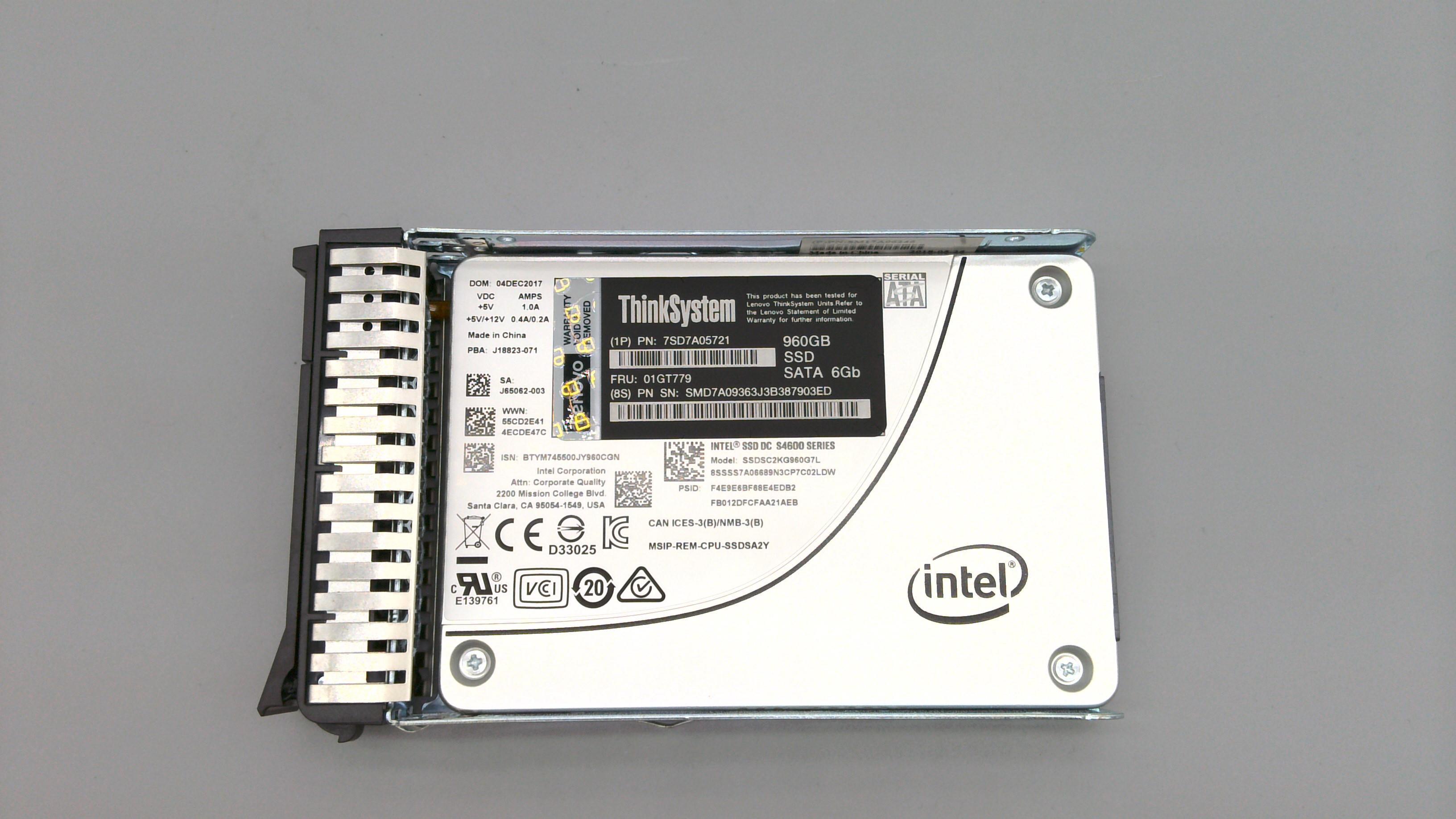 SSD накопитель ThinkSystem 2.5" Intel S4600 960GB Mainstream SATA 6Gb Hot Swap SSD (01GT779)