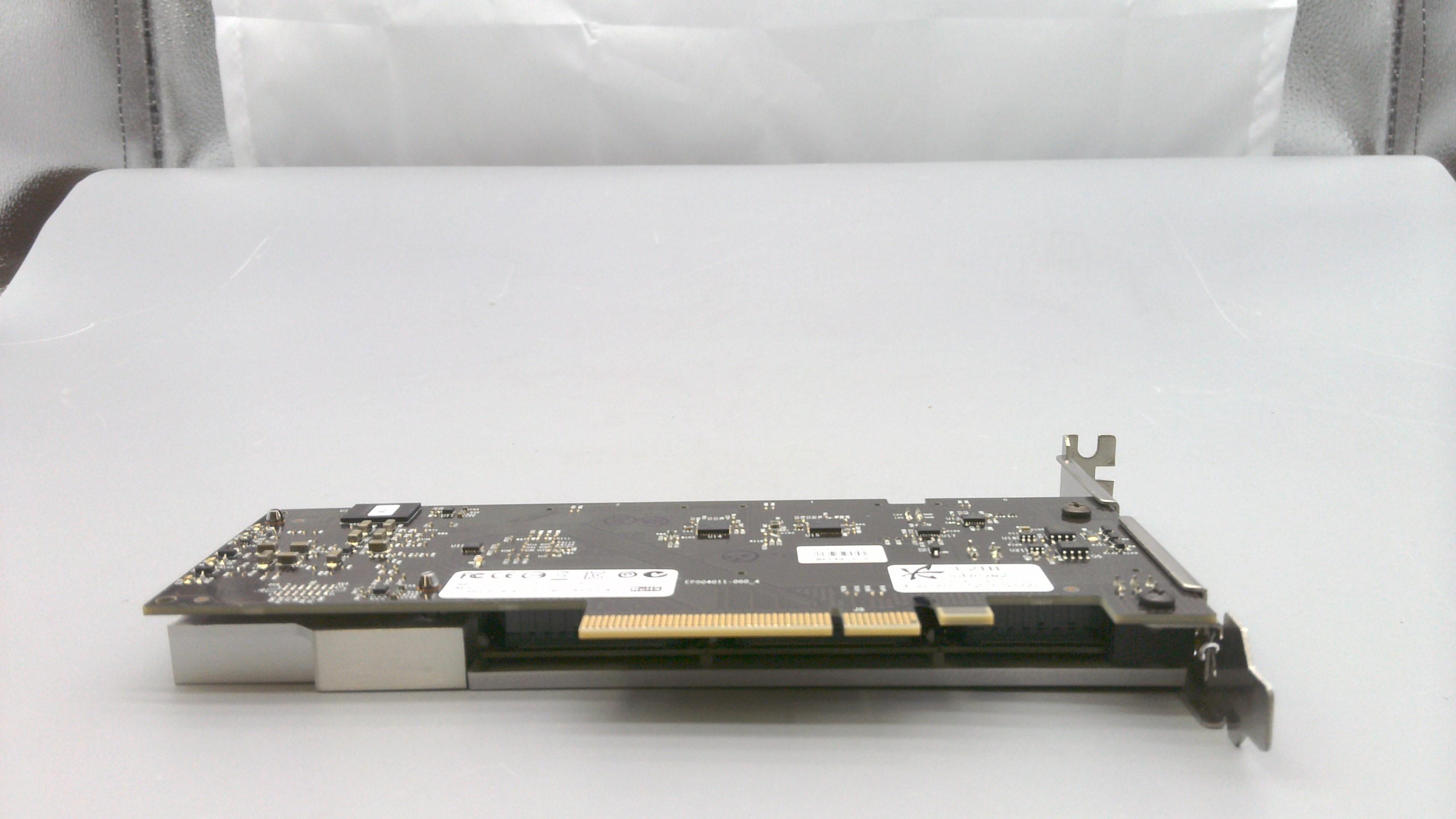 SSD накопитель Lenovo MASERATI 1.205 (00AE812)