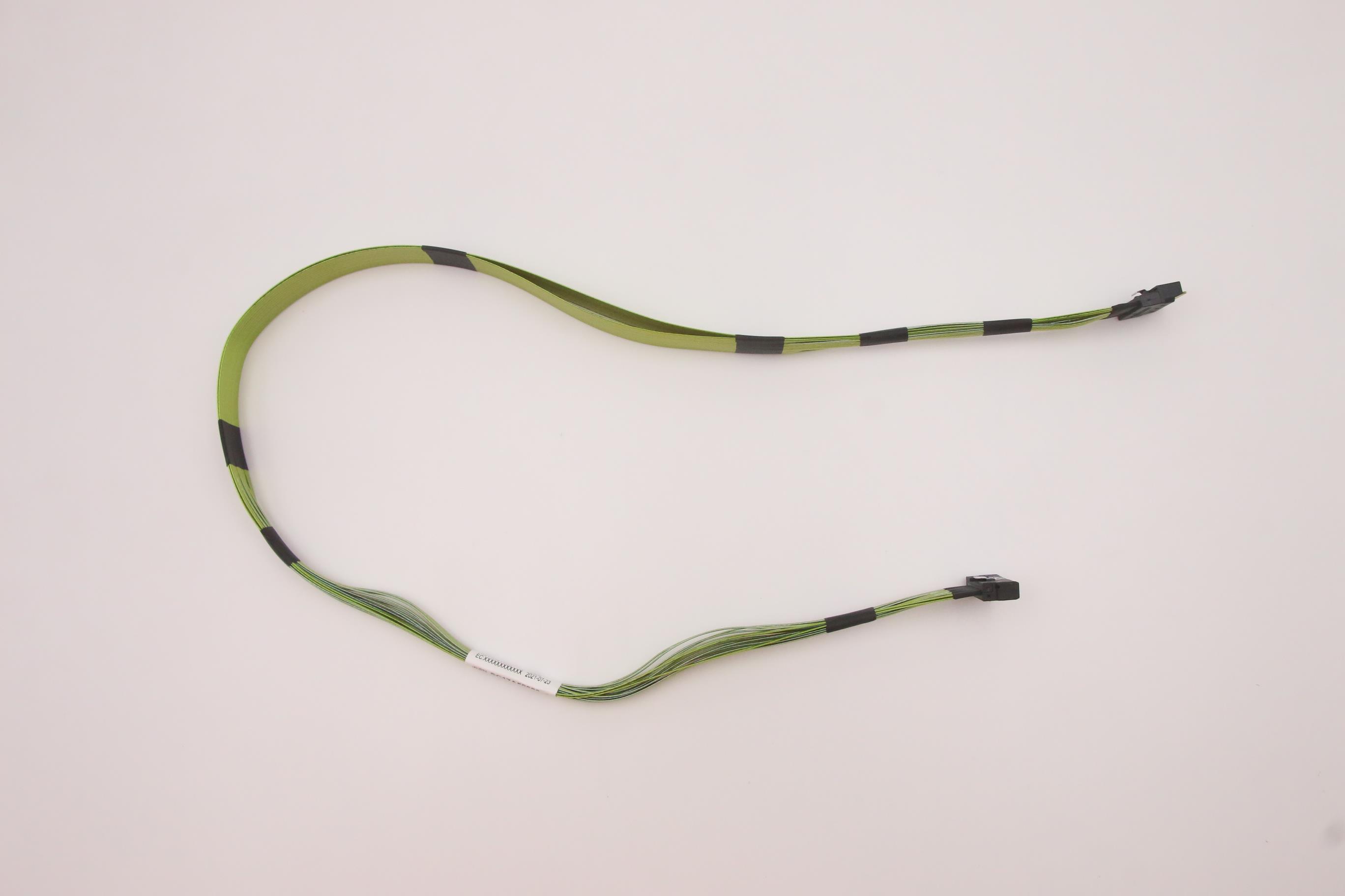 Кабель Lenovo 880mm,PCIe Gen4,SL X8 to MCIO X8,signal Cable (02YE352)