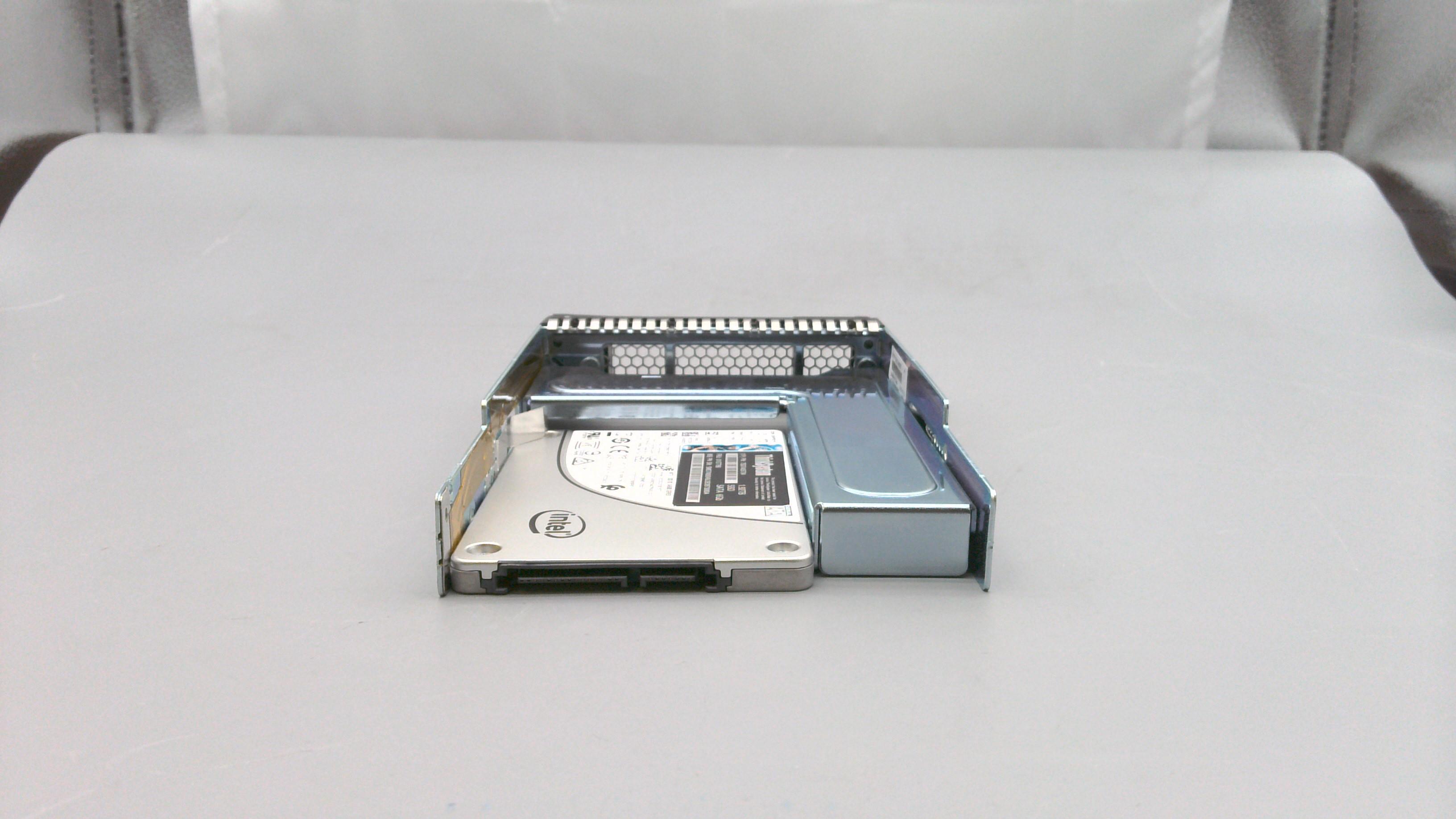 SSD накопитель ThinkSystem 3.5" Intel S4500 1.92TB Entry SATA 6Gb Hot Swap SSD (01GT766)