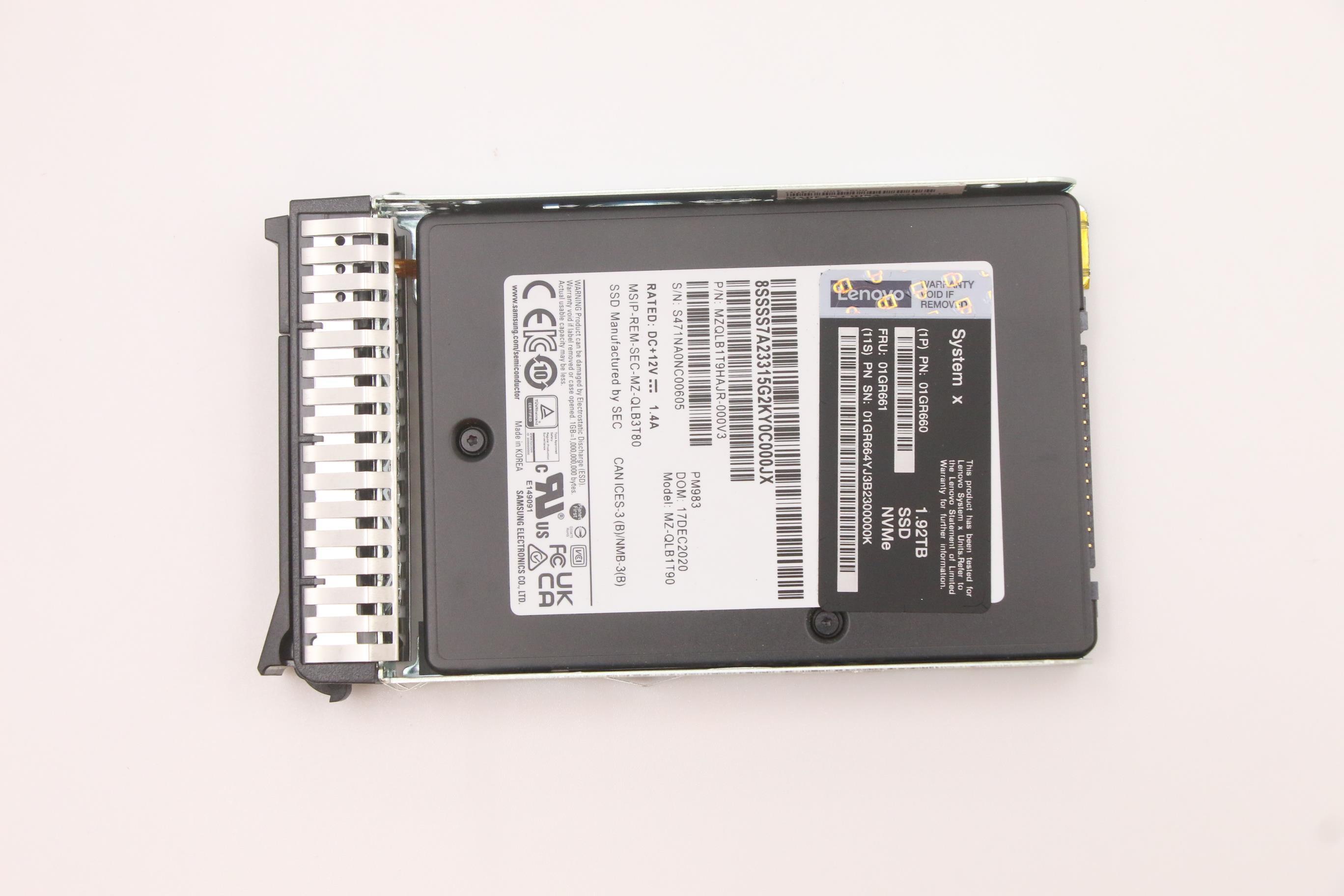 SSD накопитель Lenovo 1.92TB NVMe 2.5" SSD FRU (01GR661)