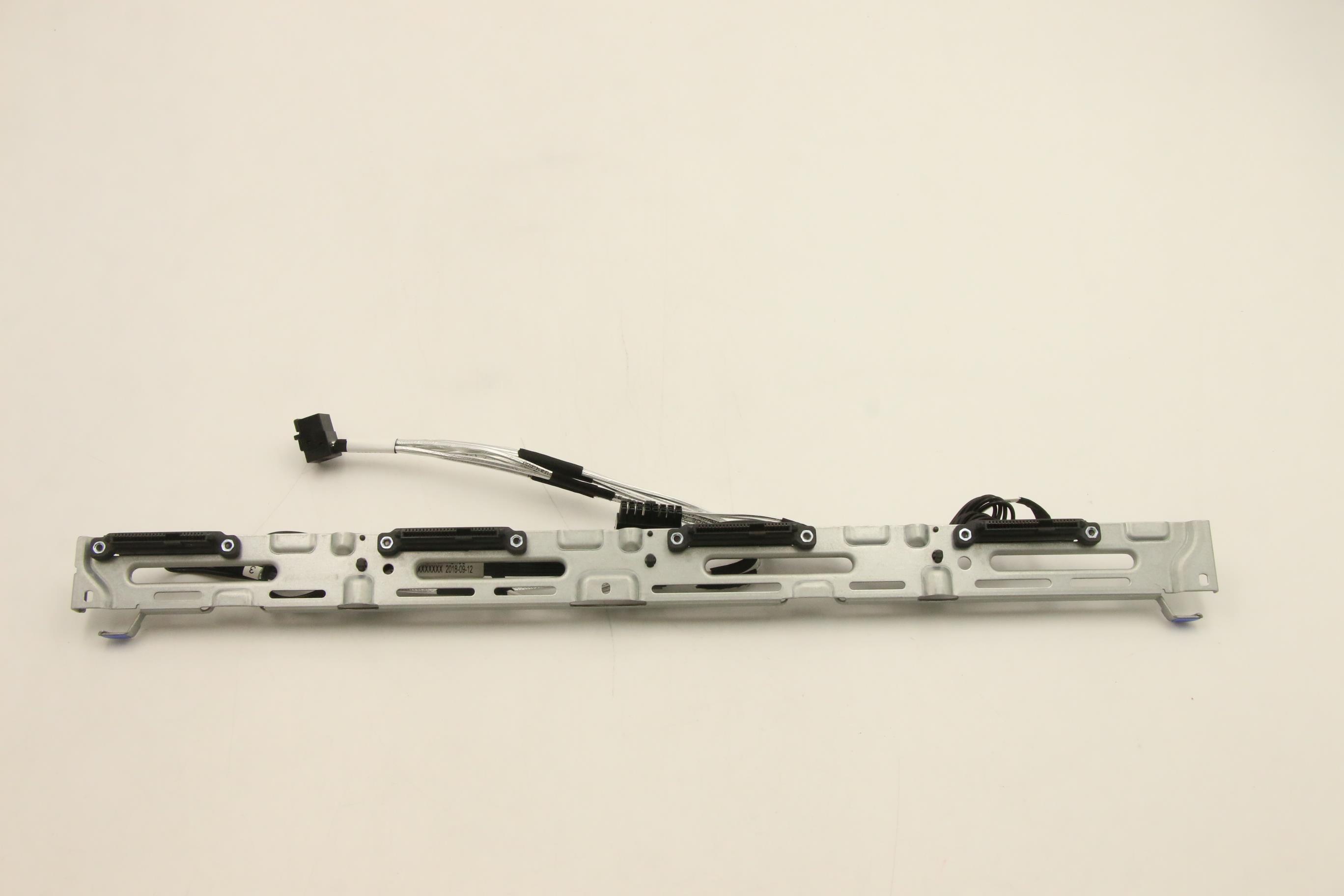 Панель Lenovo Mechanical assembly, 1U backplate, 3.5"/2.5" 4hard disk drive SAS/SATA MainBoard to Backplate - Right angle miniSAS Hard disk to SAS (01PF121)