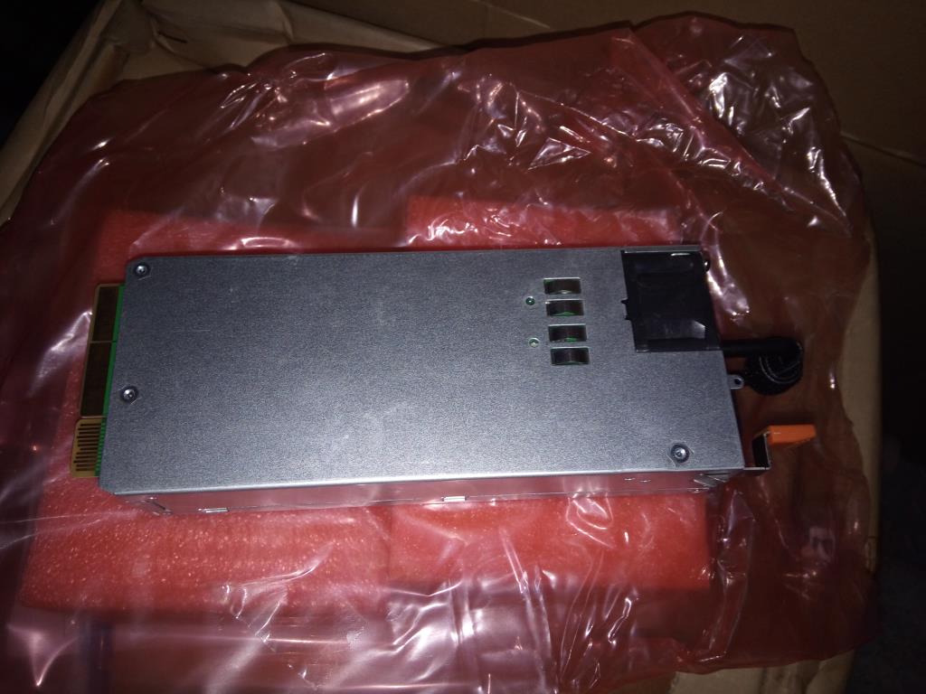 Блок питания Lenovo Delta DPS-550AB-5 A PT550W 1 (00HV186)