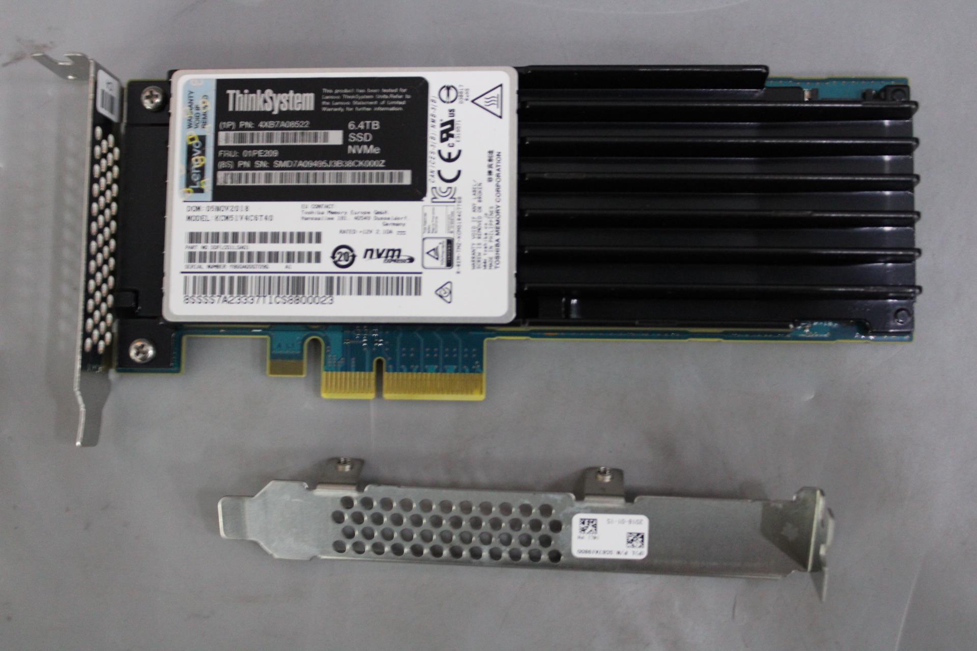 SSD накопитель Toshiba 6.4TB CM5 AIC FRU (01PE209)