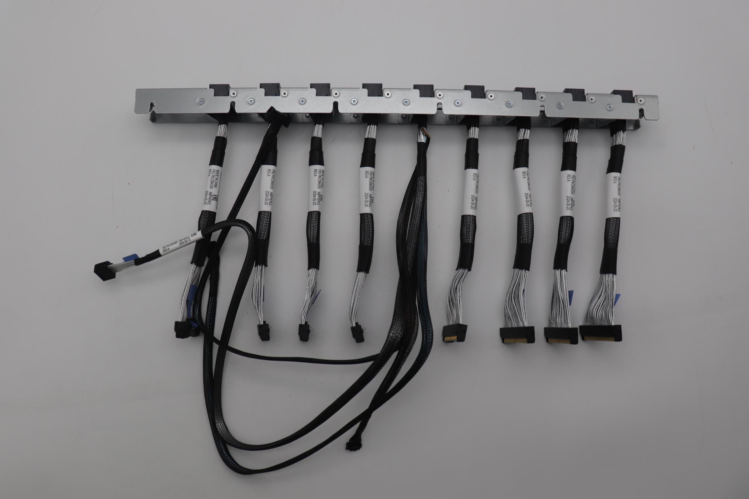 Кабель AMD Cable, Internal, BRACKET ASSEMBLY, PCIe CABLE MOUNTING, RECEPTACLE, AMD (03NA554)