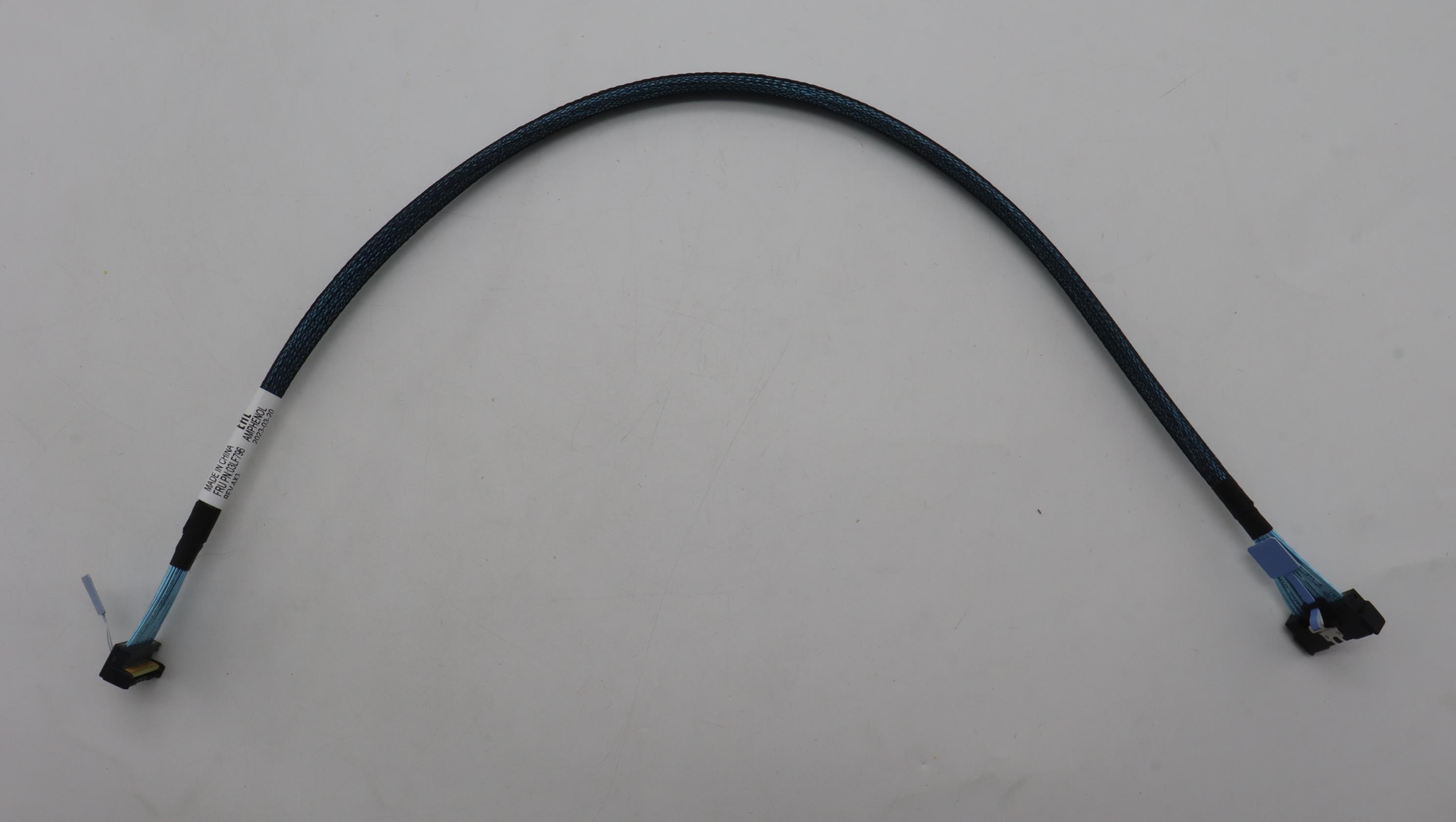 Кабель Lenovo Cable, internal, MB_Riser3, Gen4, PCIEMB_Riser 3Riser3 650mm (03LF796)
