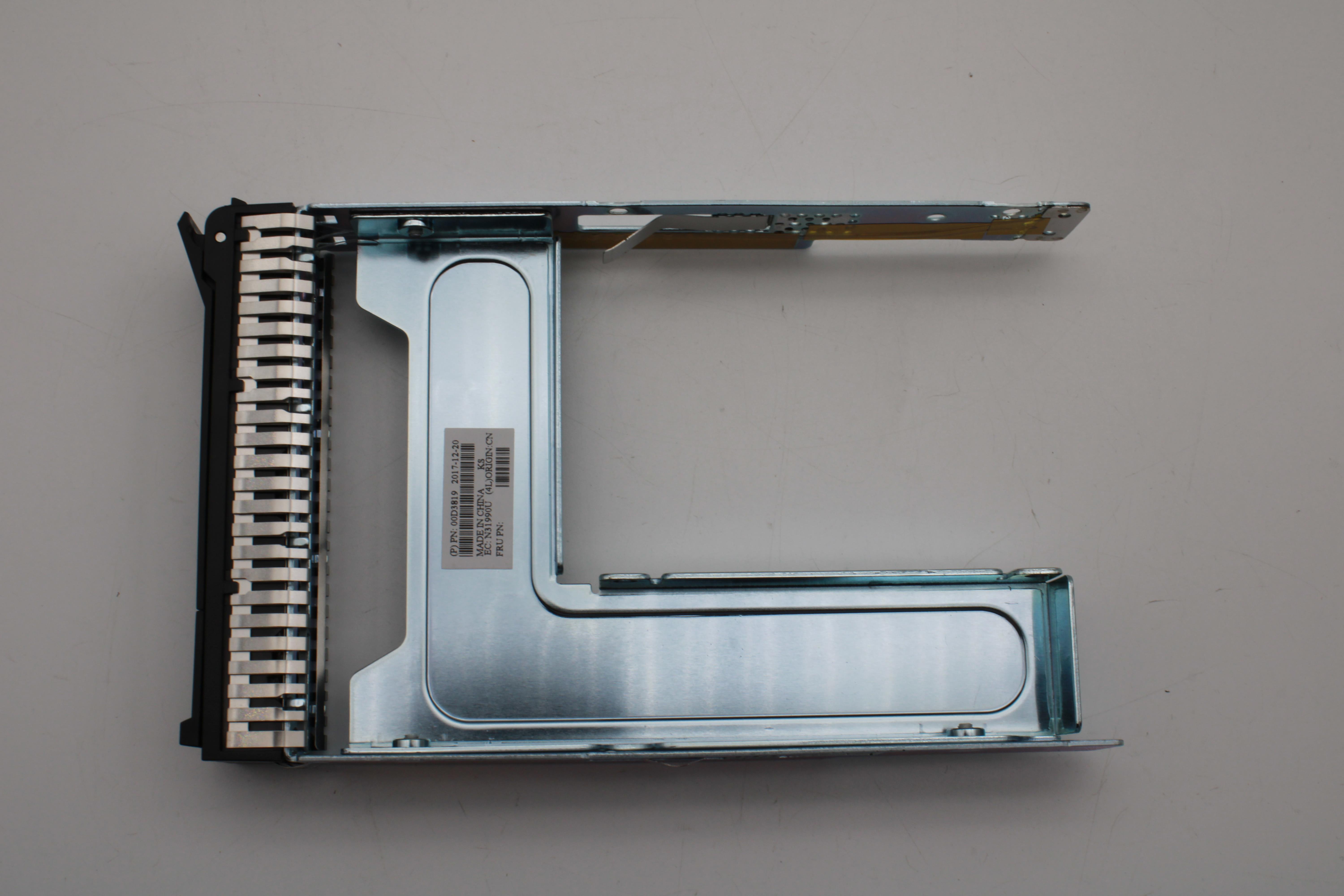 SSD накопитель ThinkSystem 3.5" Intel S4500 3.84TB Entry SATA 6Gb Hot Swap SSD (01GT767)