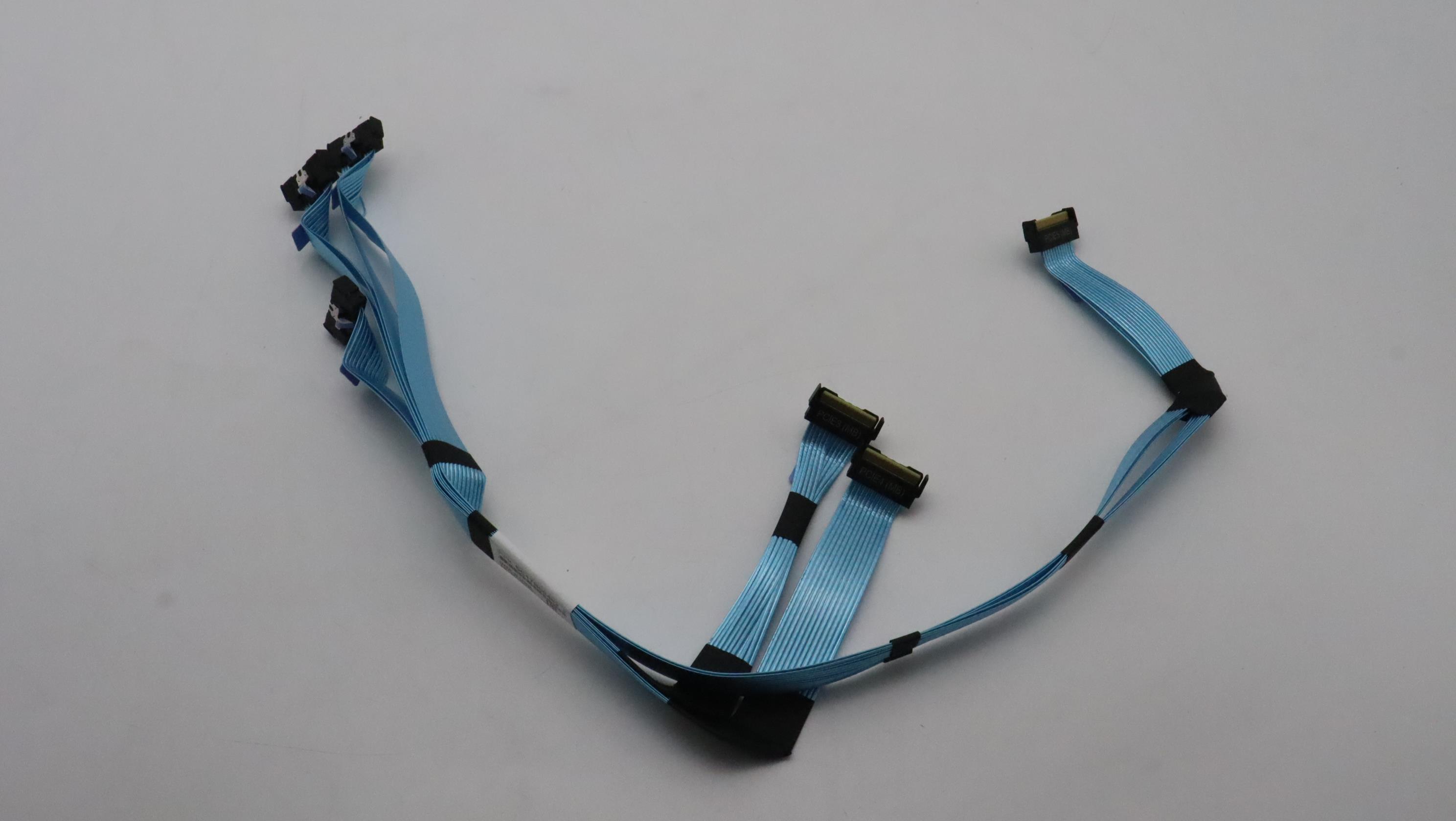 Кабель Lenovo Cable, Internal, MCIO8x 3in1 flat PCIE4 cable from PCIE3/4/5 to 10AnyBay (03KL550)