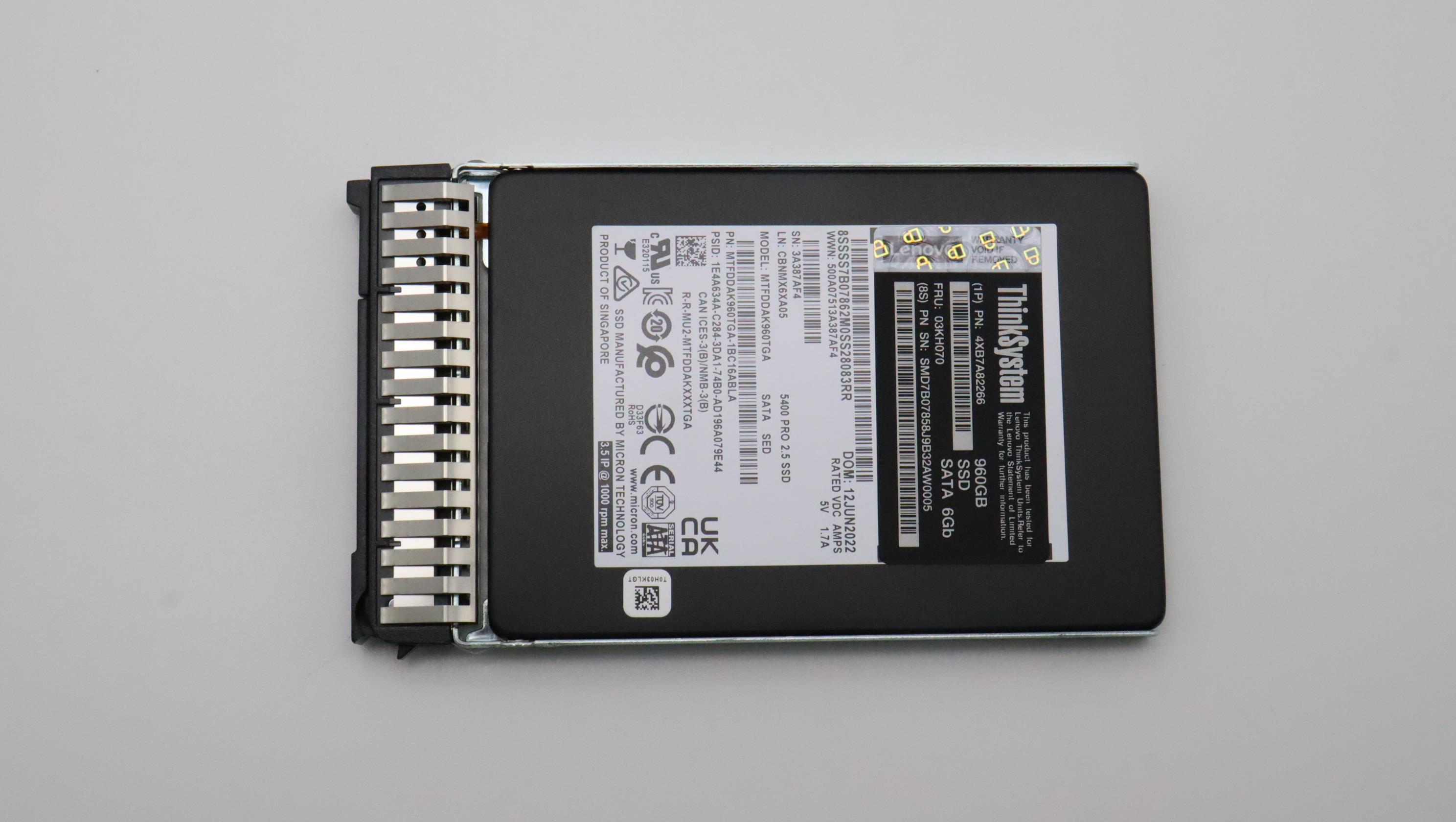 SSD накопитель Lenovo ThinkSystem 7mm 5400 PRO 960GB Read Intensive SATA 6Gb HS SSD (03KH070)