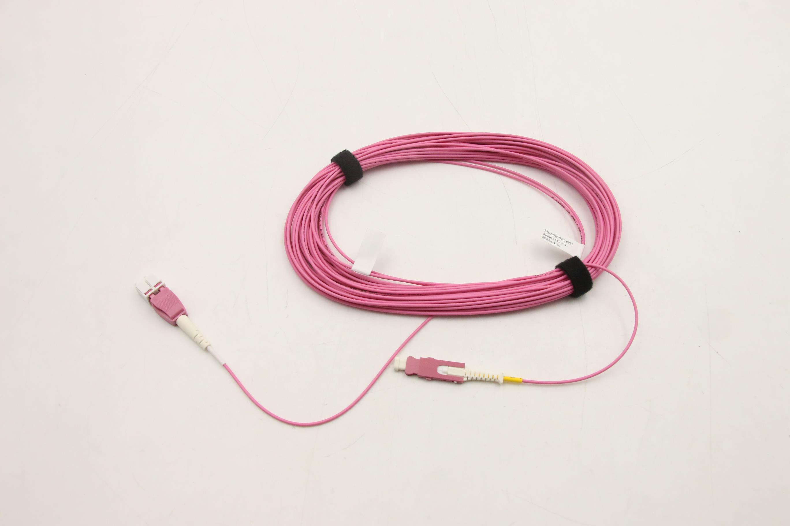 Кабель Lenovo Cable,External,15M,SN-LC SFP-DD OM4 FC (02JH961)