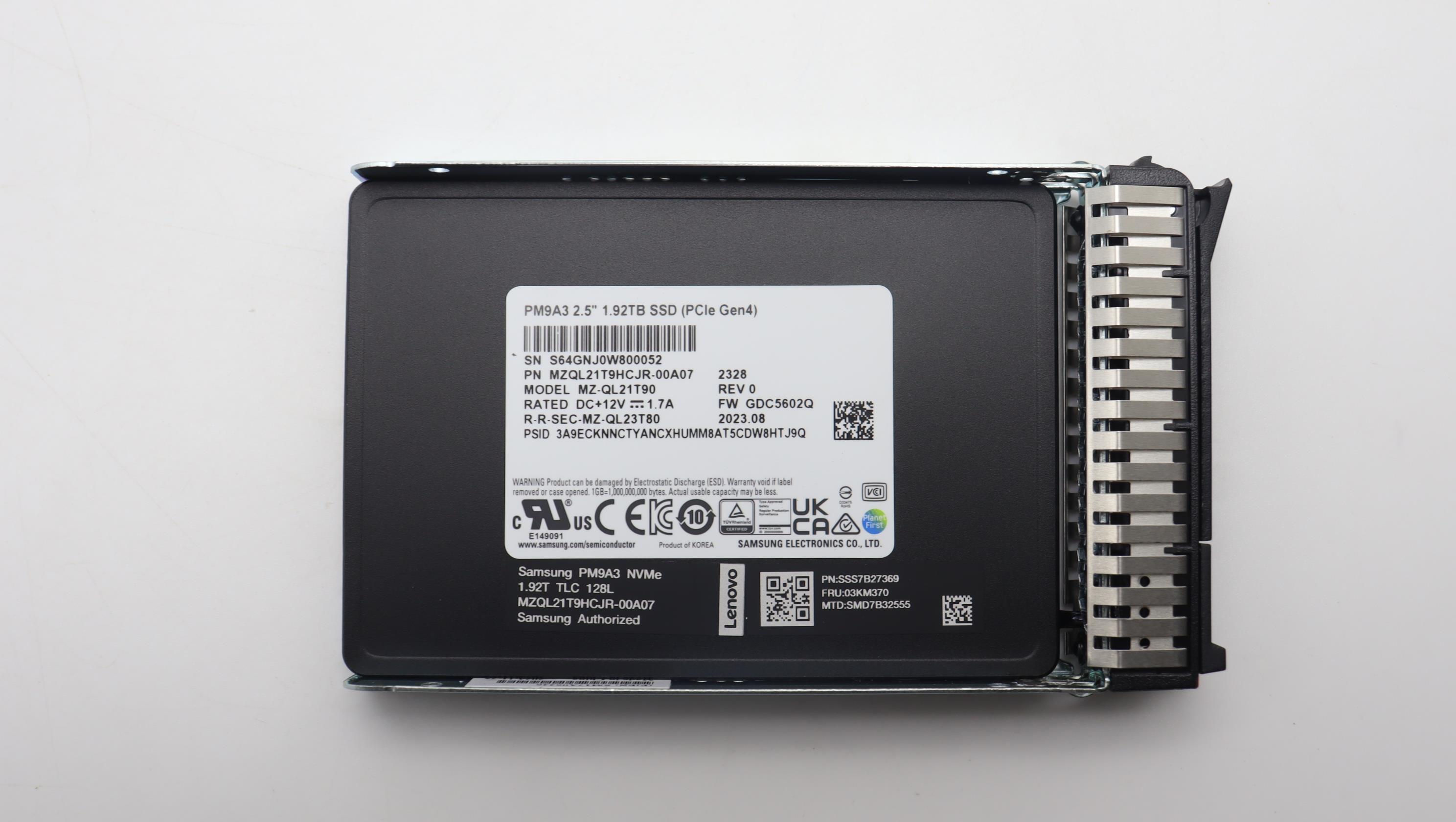 SSD накопитель Samsung PM9A3 1.92TB MZQL21T9HCJR-00A07 2.5" NVMe SSD CPS (03KM370)
