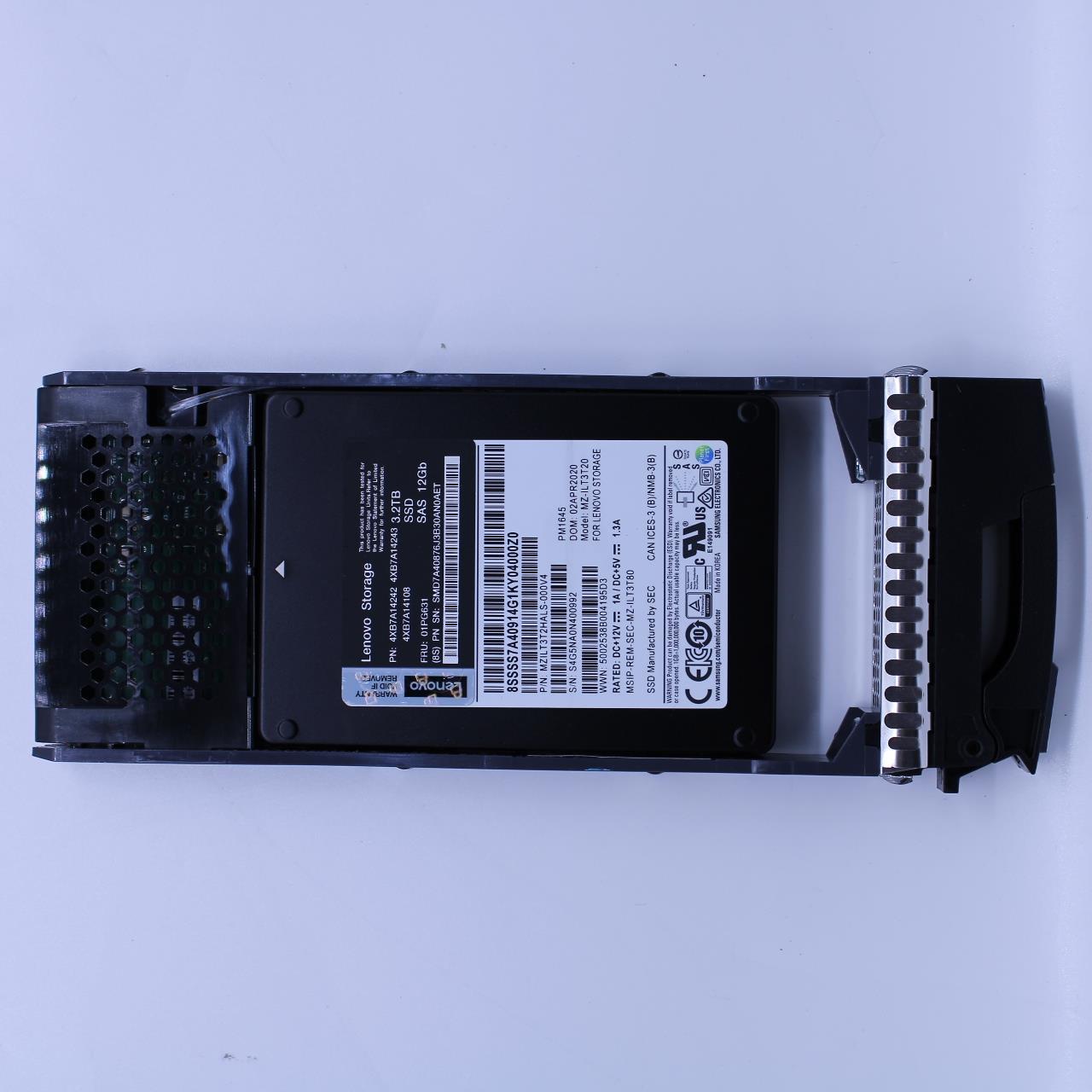 SSD накопитель Lenovo 3.2TB 12Gb SAS 2.5" 3DWPD HS SSD ASM 2U24 (01PG631)